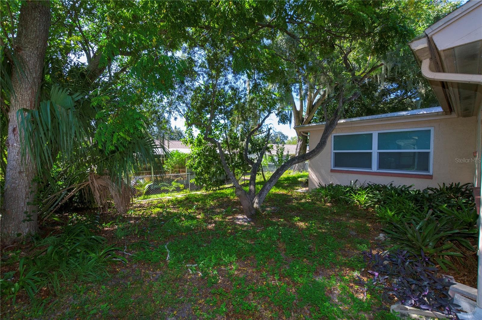 Single Family Residence at 8214 MILL CREEK LN, HUDSON, photo 24 of 25