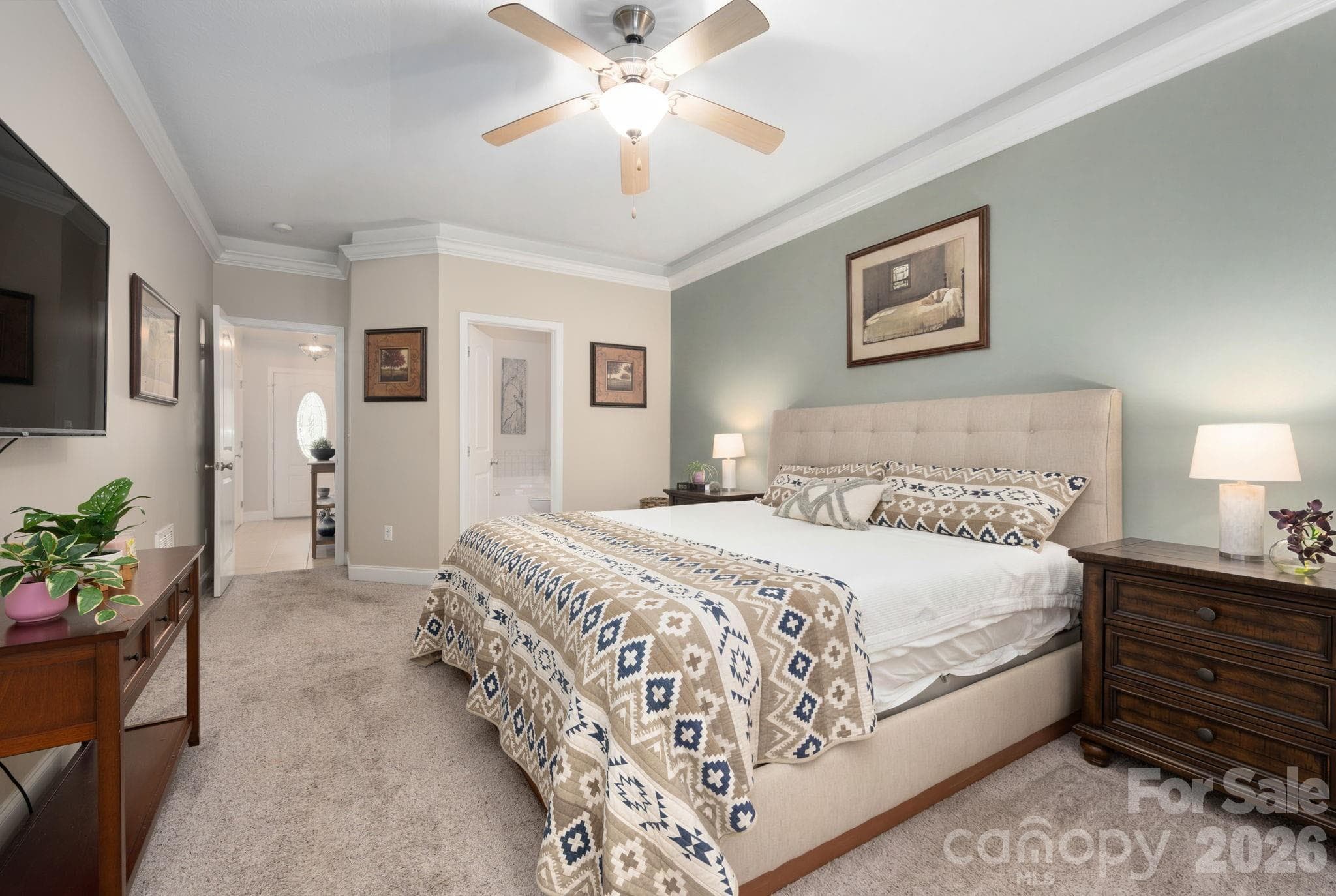 Tray Ceiling and Ensuite Bathroom - 44 Viera Drive, Swannanoa