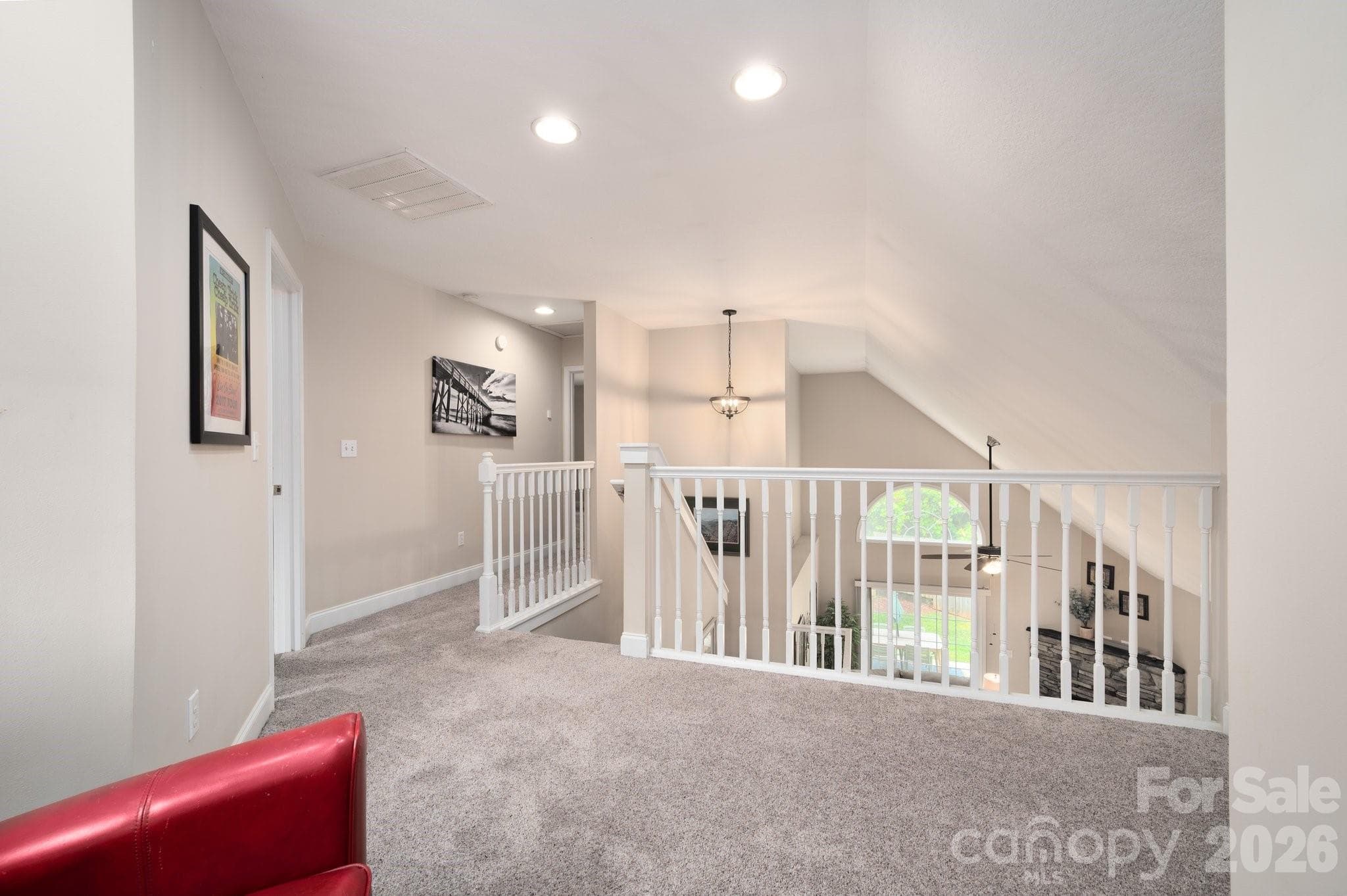 Cozy Bonus Space - 44 Viera Drive, Swannanoa