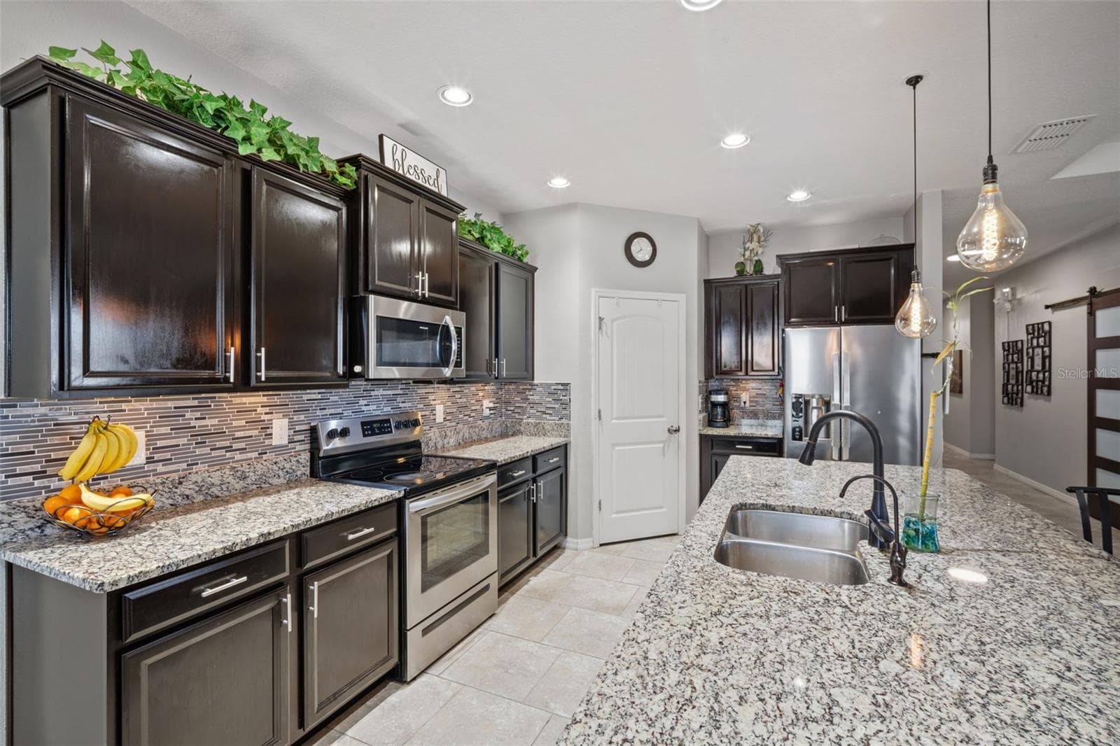 Single Family Residence at 1941 PARTIN TERRACE RD, KISSIMMEE, photo 5 of 38