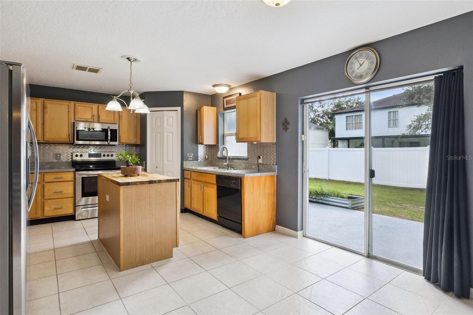 Single Family Residence at 921 WESTCLIFFE DR, WINTER GARDEN, photo 13 of 30