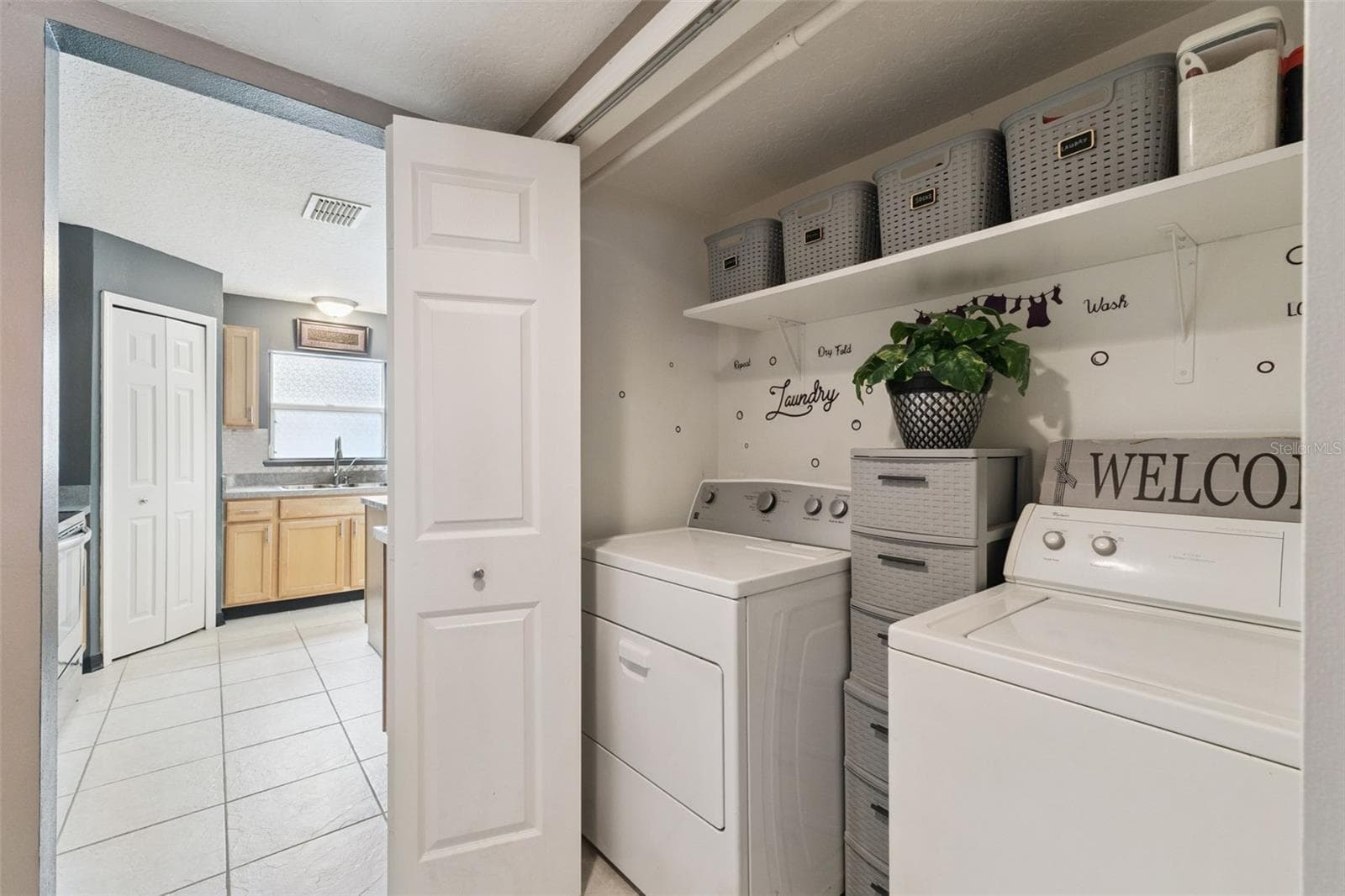 Single Family Residence at 921 WESTCLIFFE DR, WINTER GARDEN, photo 14 of 30