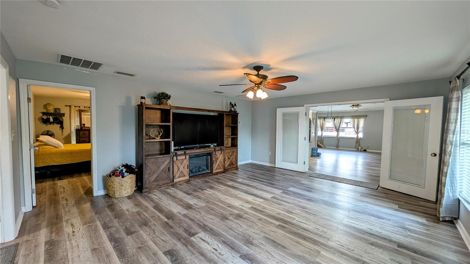 Single Family Residence at 624 N LANIER AVE, FORT MEADE, photo 29 of 45