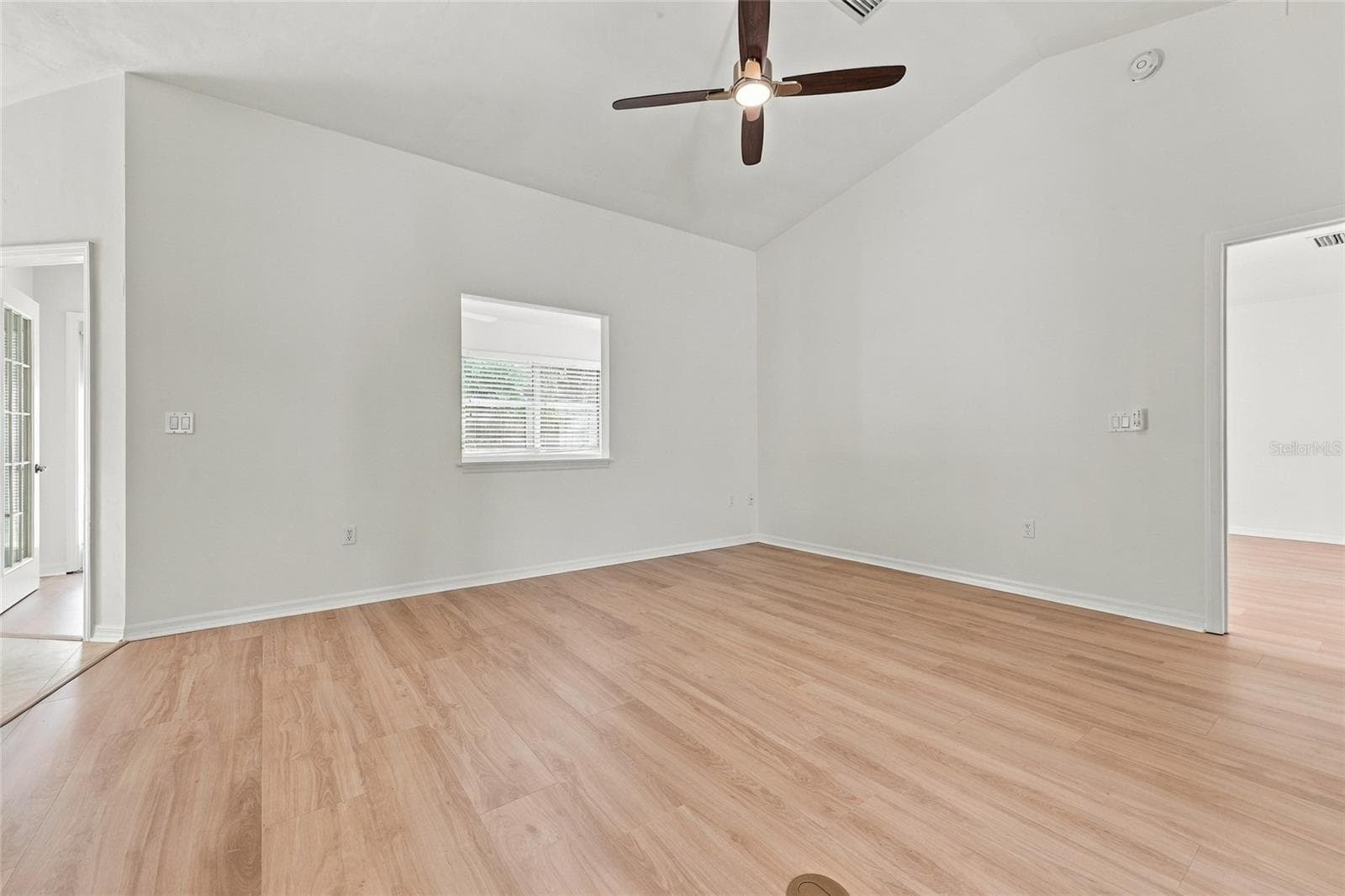 Family Room - 1055 NW 89TH DR, GAINESVILLE
