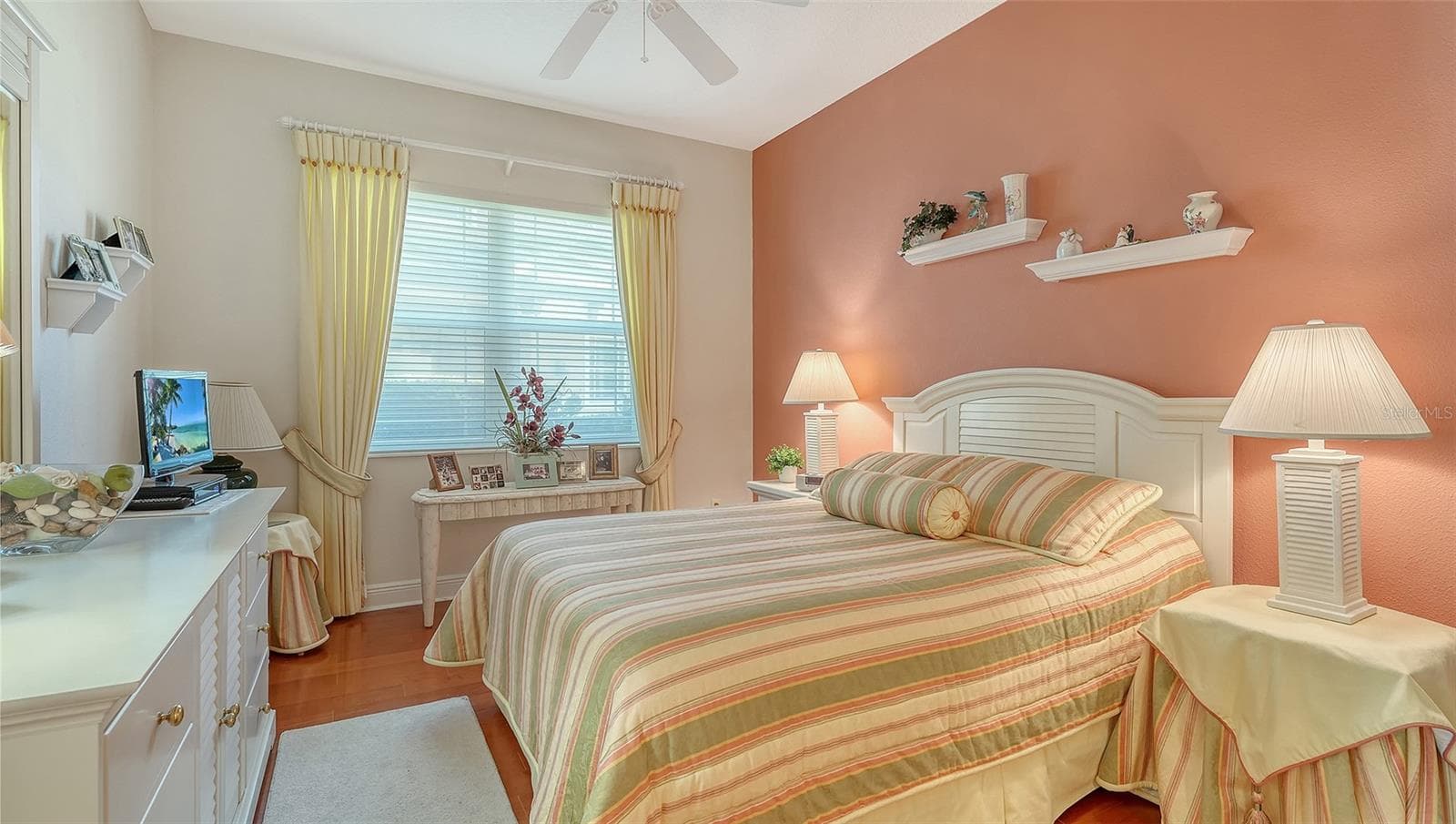 Comfy guest suite - 6531 MOORINGS POINT CIR #102, LAKEWOOD RANCH