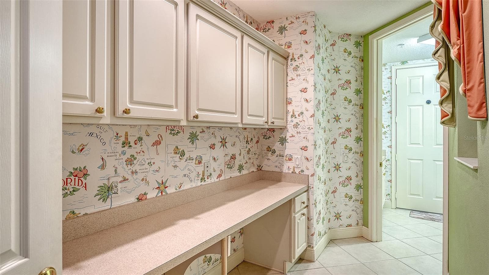 Spacious storage and desk area - 6531 MOORINGS POINT CIR #102, LAKEWOOD RANCH