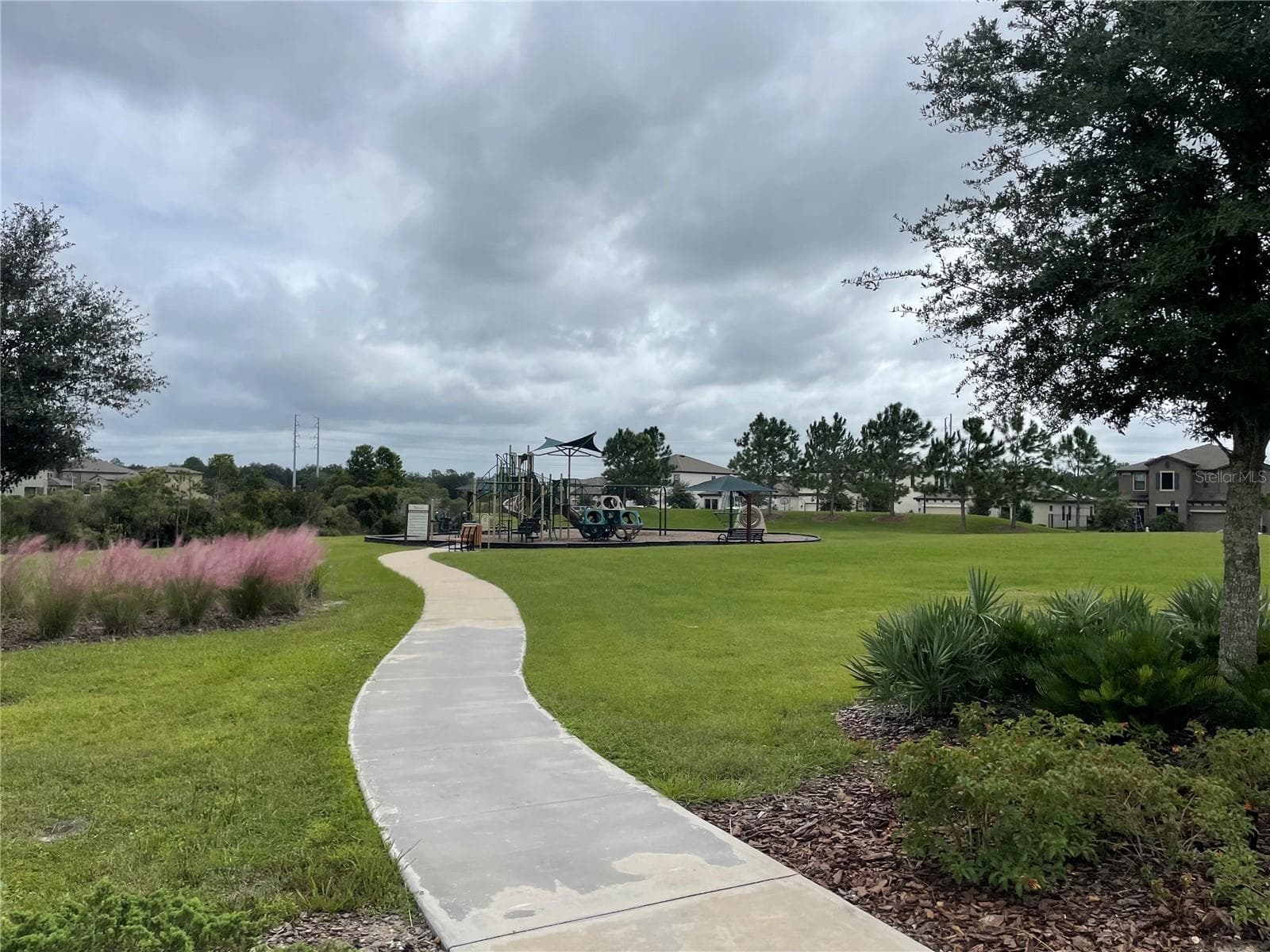 park - 14529 WOODLAND SPUR DR, LITHIA
