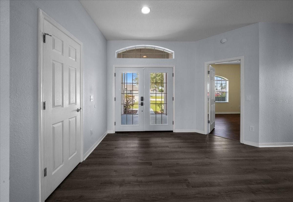 Single Family Residence at 5044 SW 104TH LOOP, OCALA, photo 5 of 45
