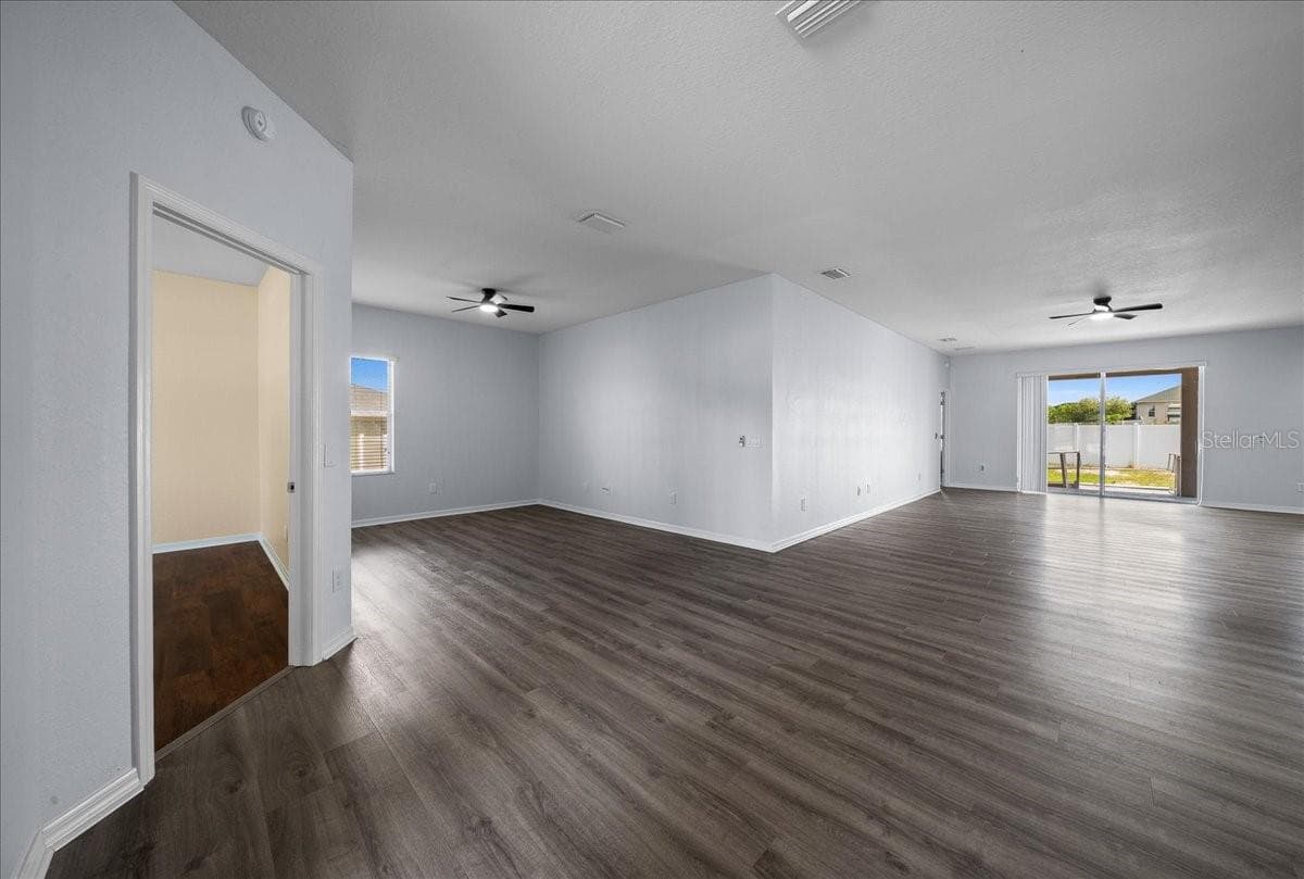 Single Family Residence at 5044 SW 104TH LOOP, OCALA, photo 6 of 45