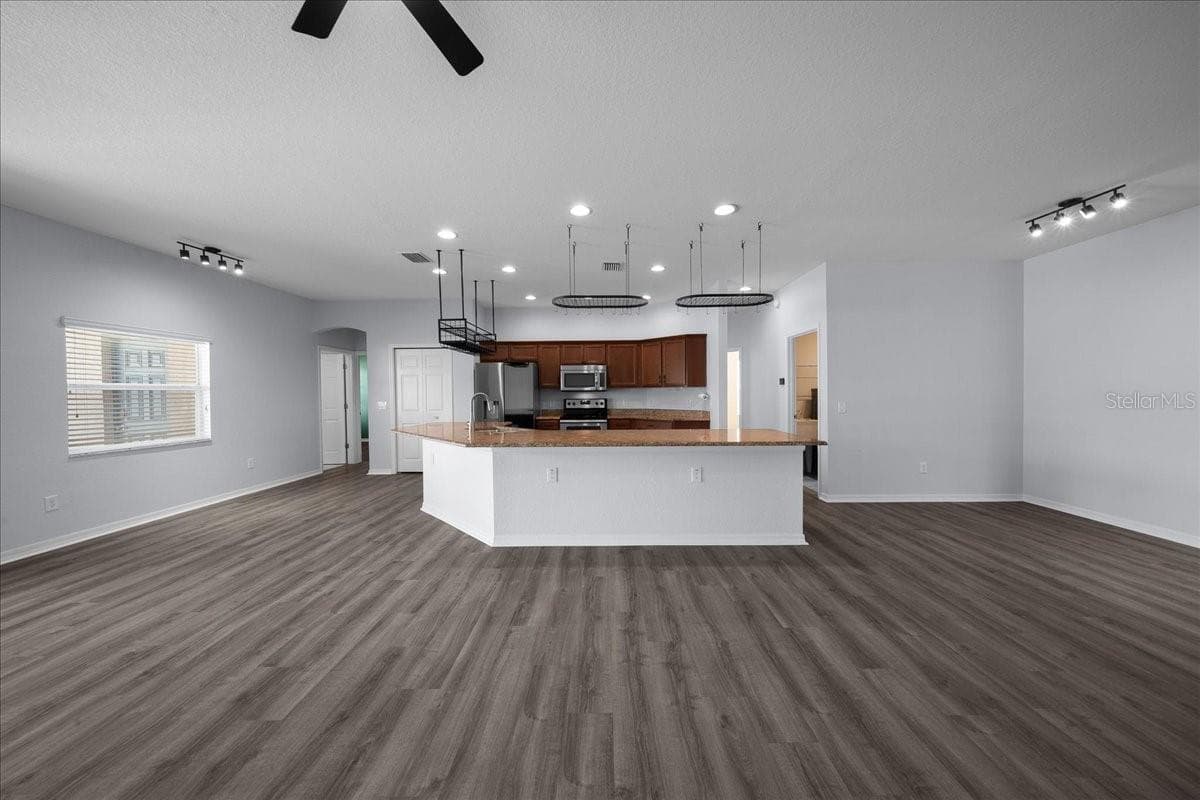 Single Family Residence at 5044 SW 104TH LOOP, OCALA, photo 10 of 45