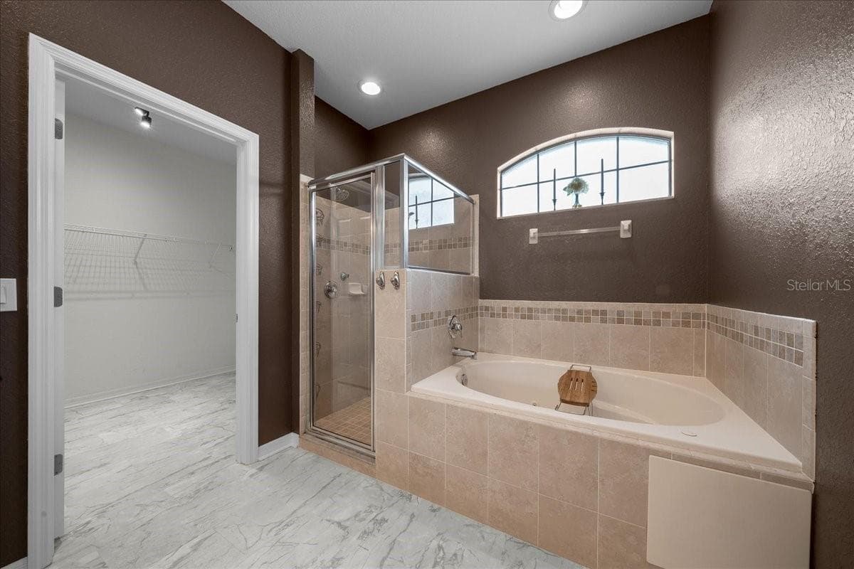 Primary bath - 5044 SW 104TH LOOP, OCALA