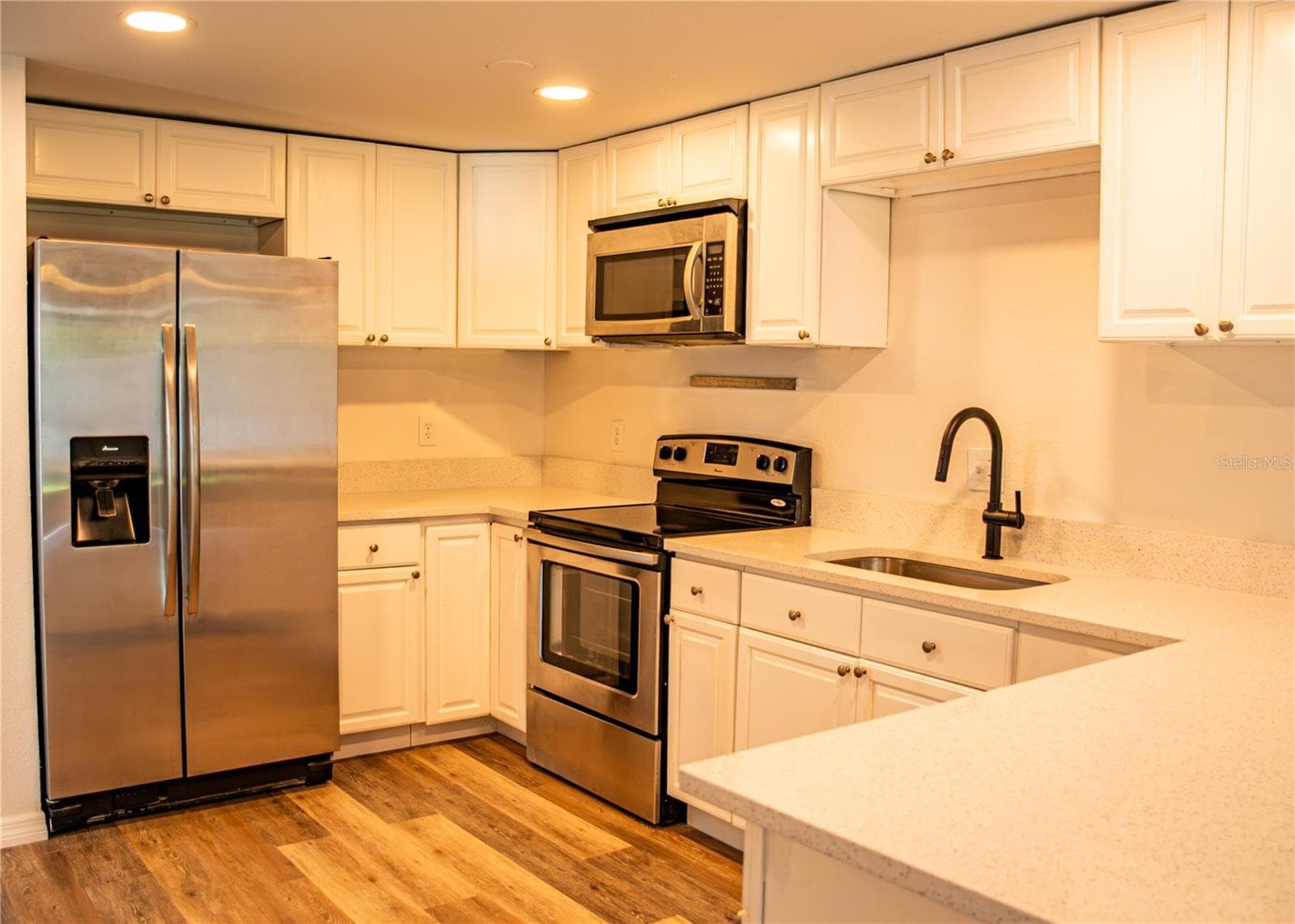 Single Family Residence at 10102 MISSY CT, TAMPA, photo 5 of 33