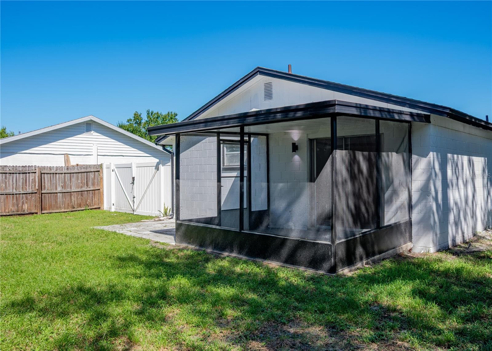 Single Family Residence at 10102 MISSY CT, TAMPA, photo 32 of 33