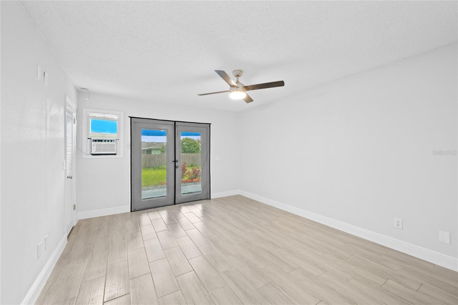 Second Primary Suite - 793 COLEMAN AVE, DELTONA