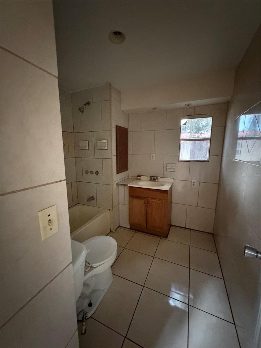 Mobile Home at 349 EARLENE RD, HAINES CITY, photo 12 of 19
