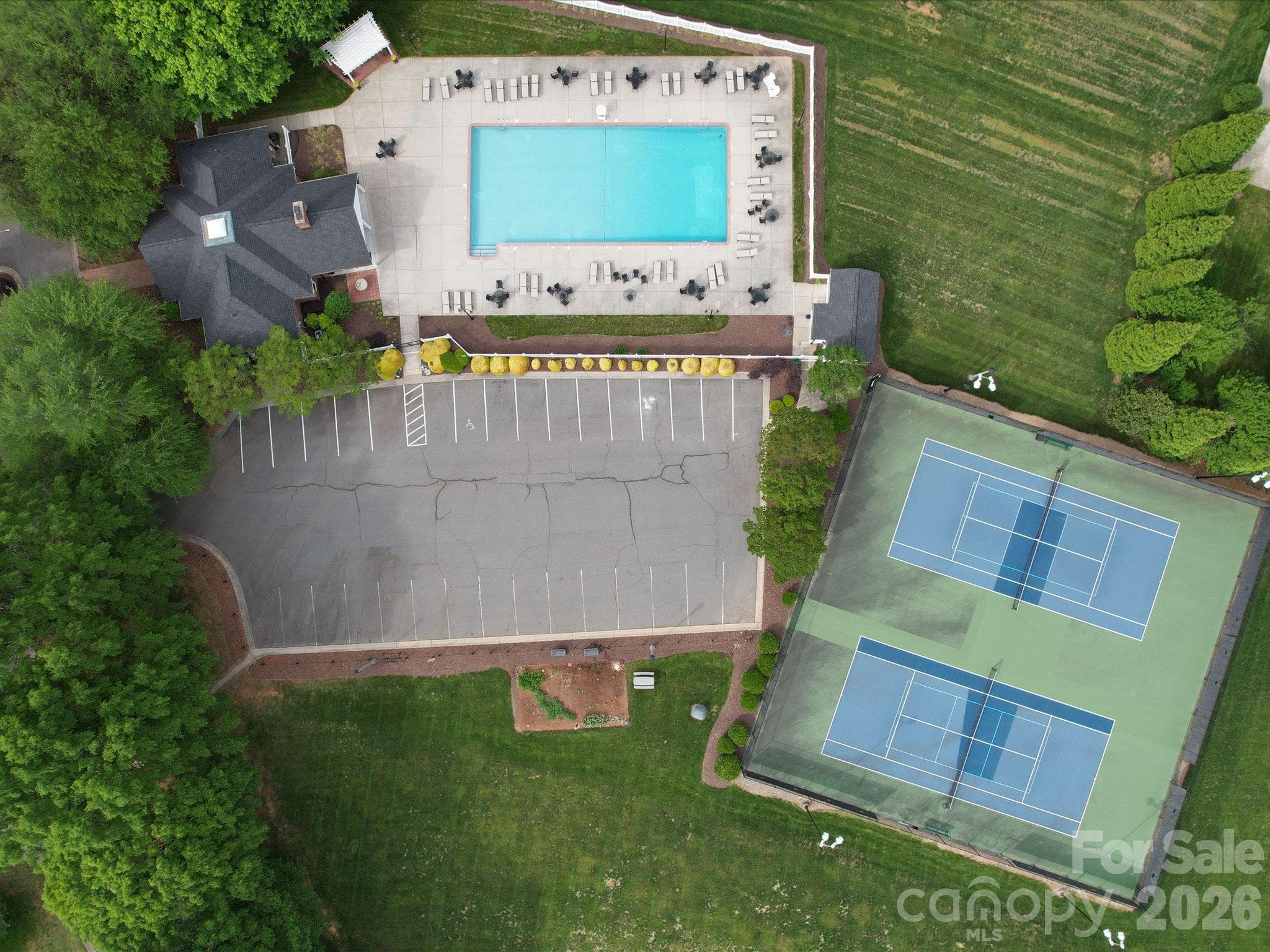 Neighborhood amenities - 890 Lyerly Ridge Road NW, Concord