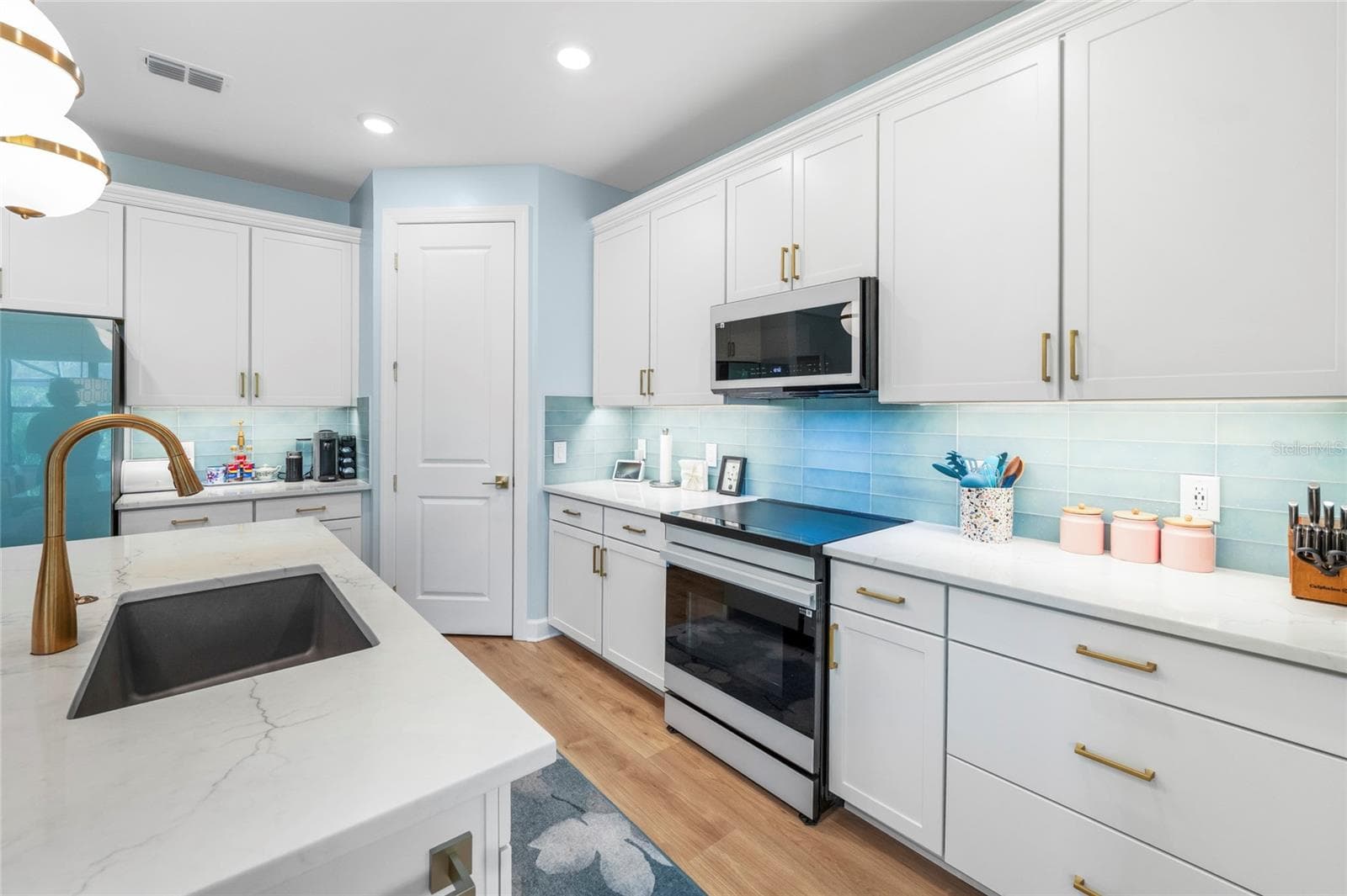 Samsung Bespoke Kitchen Appliance Suite! - 5437 SILVERSIDE PINE CT, LAKEWOOD RANCH