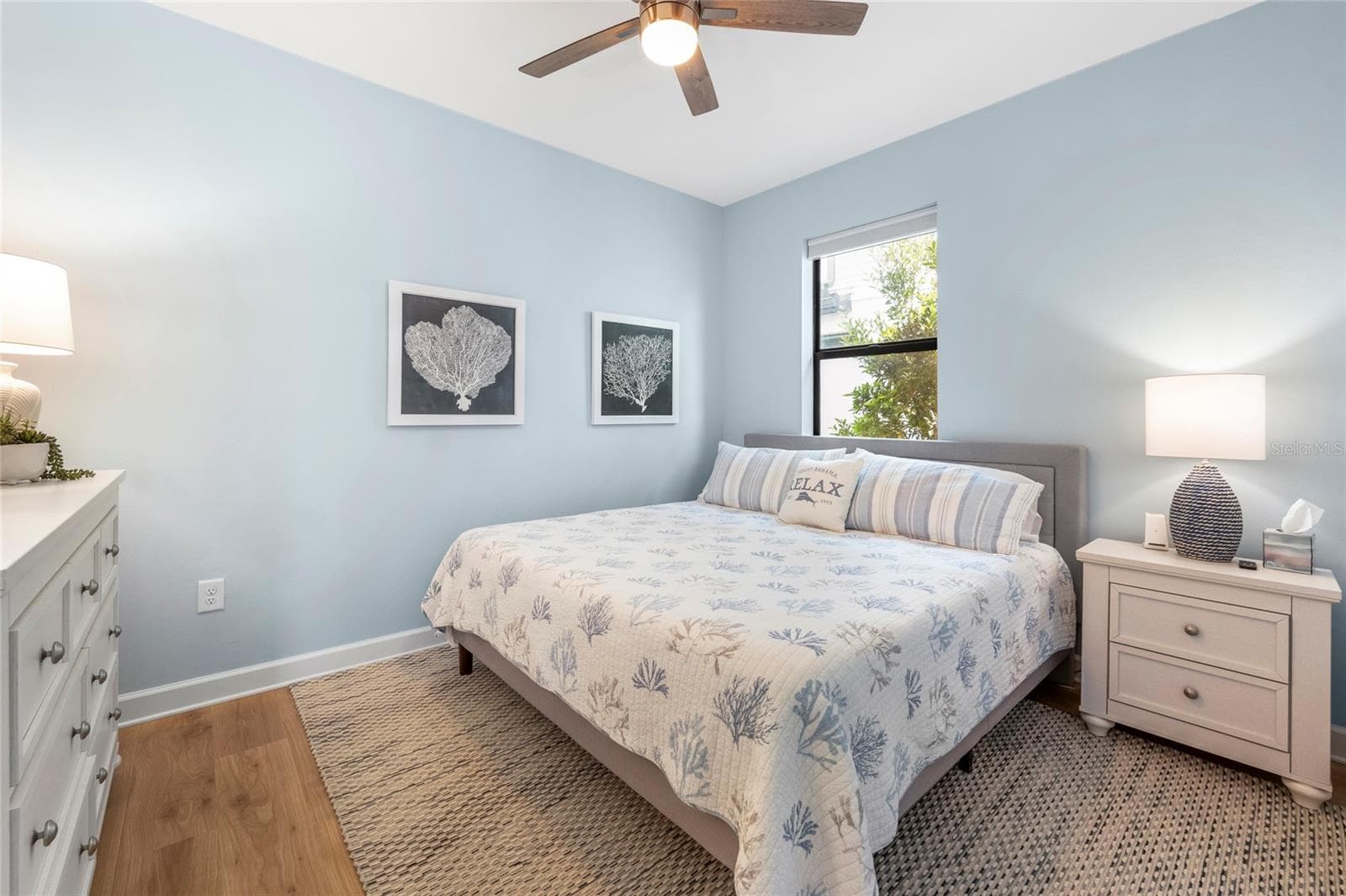 2nd Guest Bedroom with ceiling fan! - 5437 SILVERSIDE PINE CT, LAKEWOOD RANCH