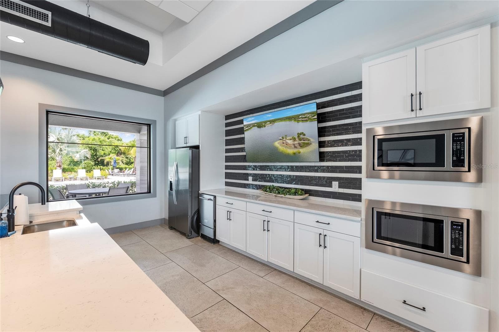 Community room Kitchen great for events! - 5437 SILVERSIDE PINE CT, LAKEWOOD RANCH