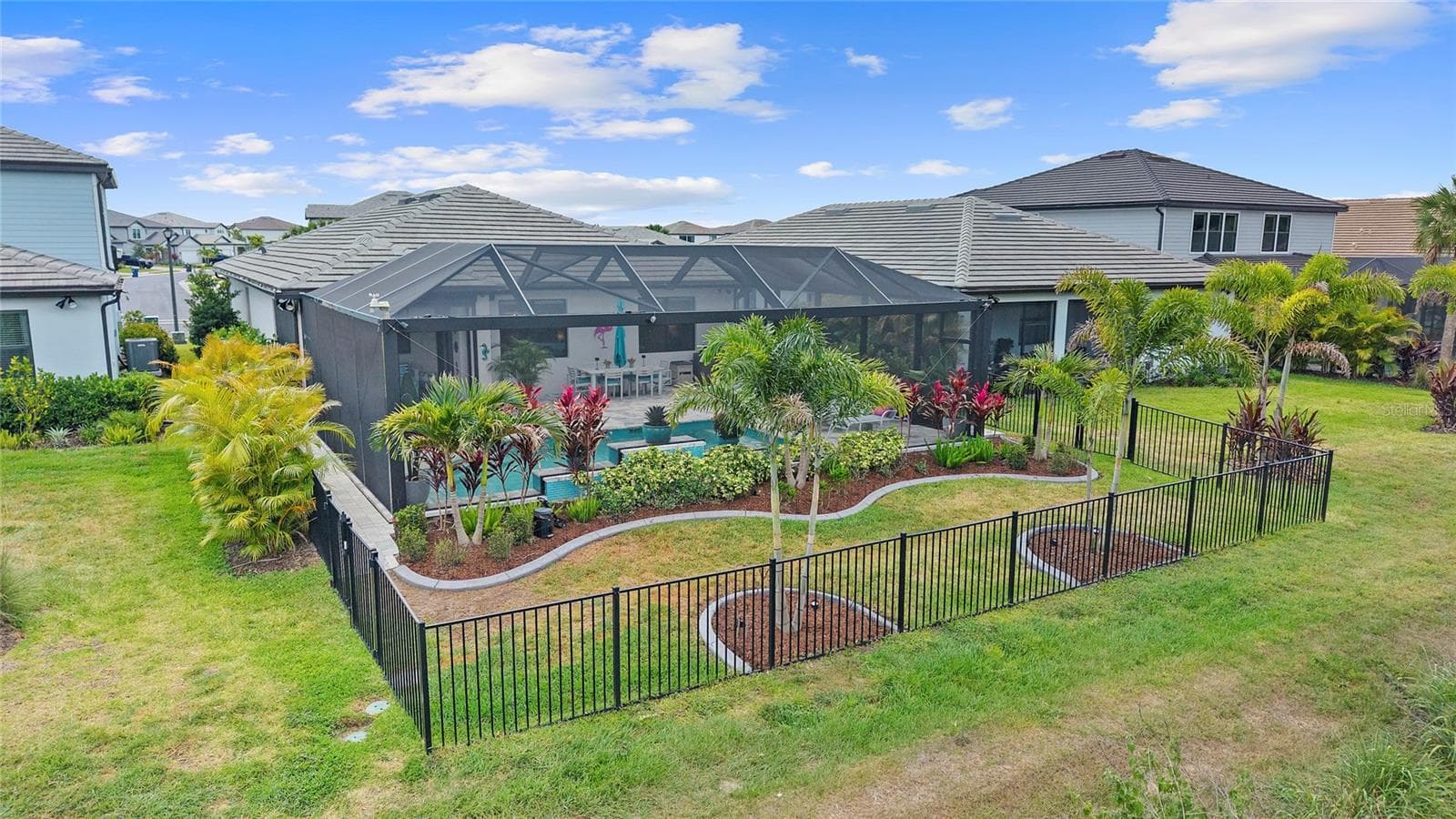 Fenced Backyard - 5437 SILVERSIDE PINE CT, LAKEWOOD RANCH