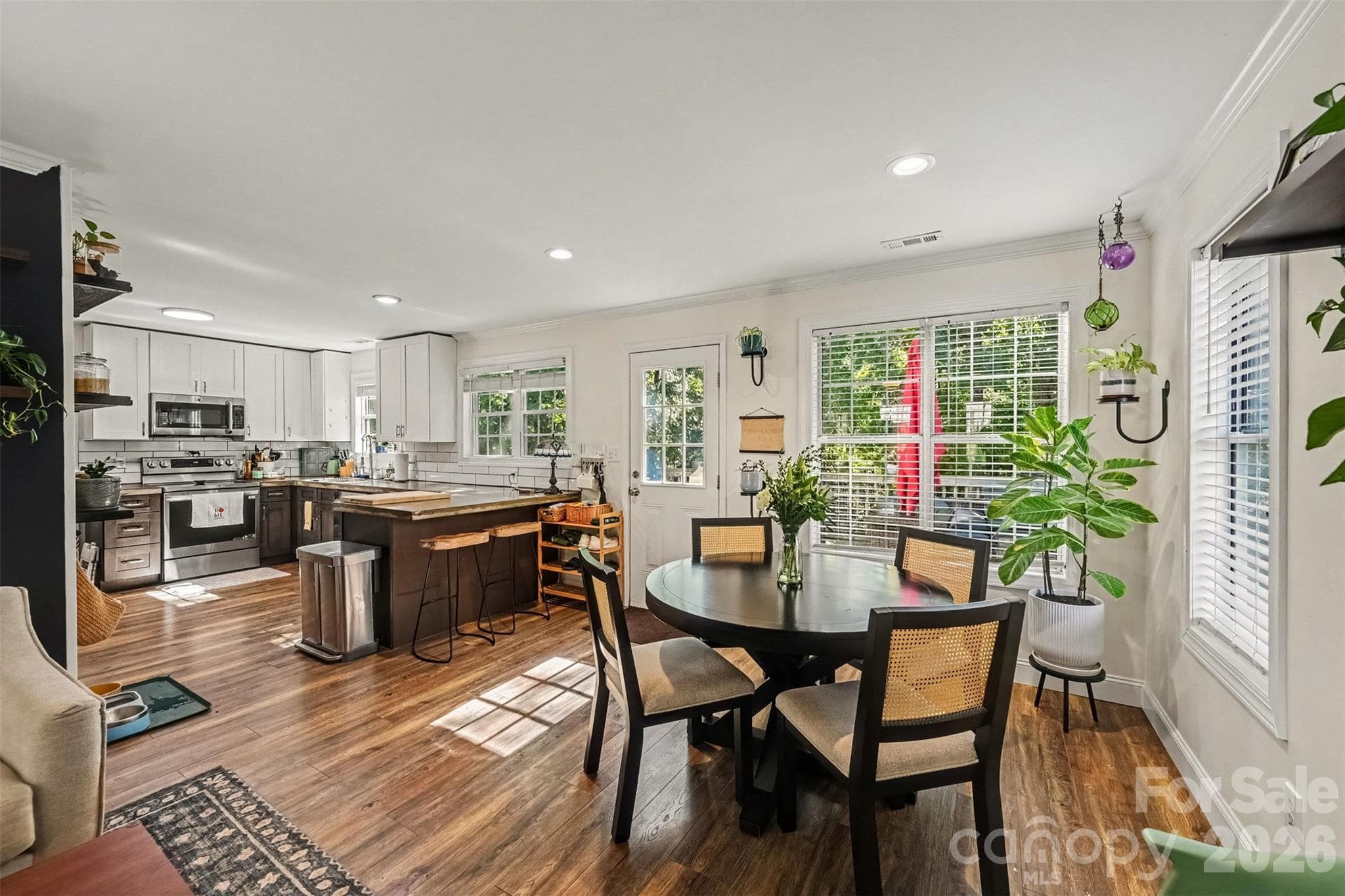 Eat in kitchen area - 129 Shade Tree Circle, Fort Mill