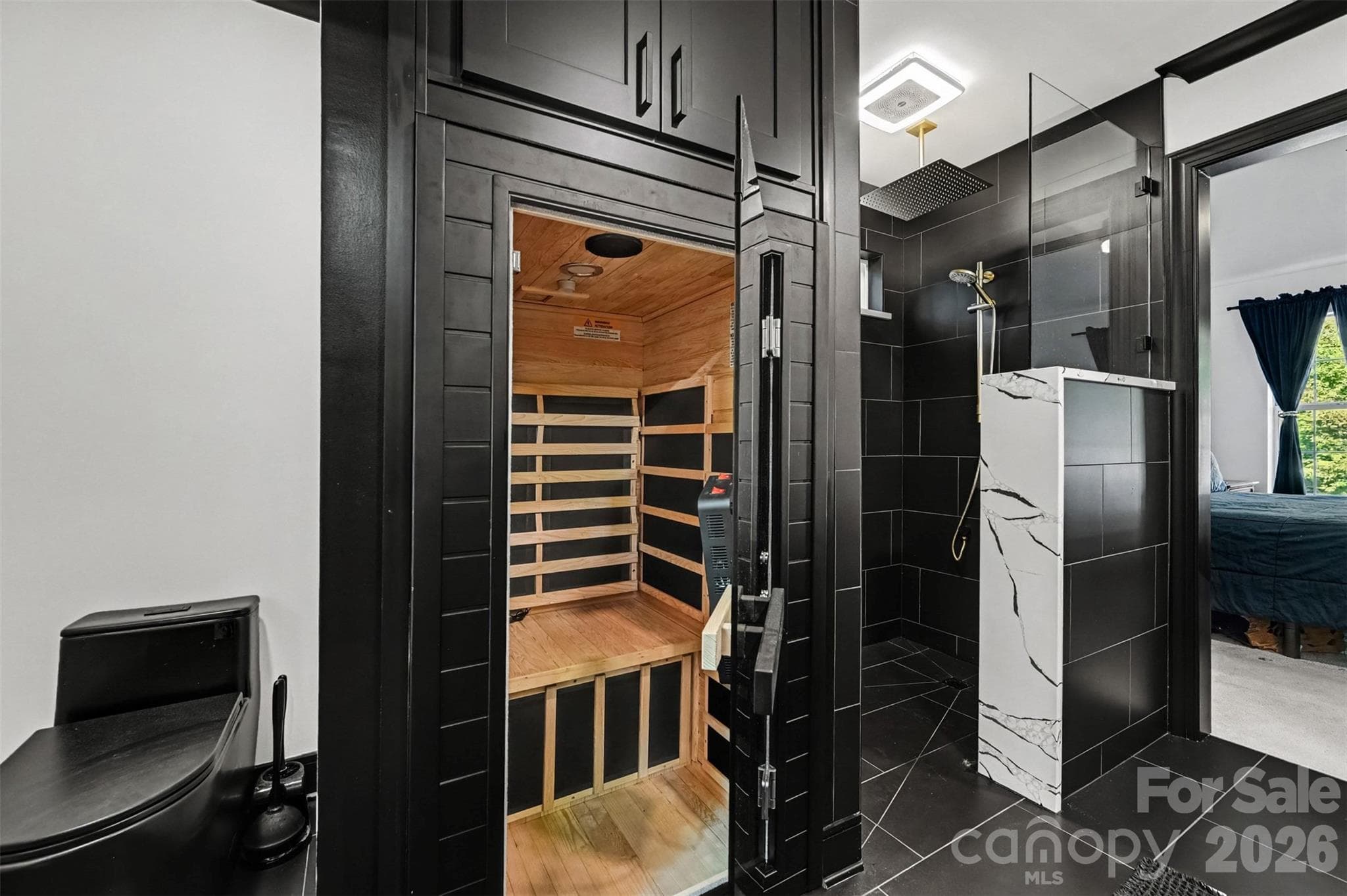 built-in suana - 129 Shade Tree Circle, Fort Mill