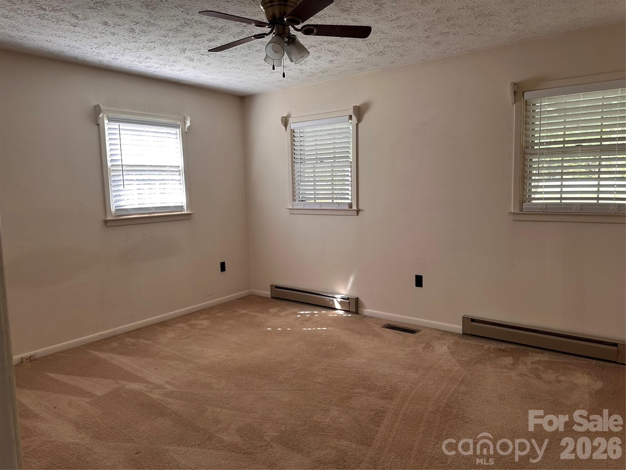 Single Family Residence at 2727 Haas Lane, Lenoir, photo 11 of 44
