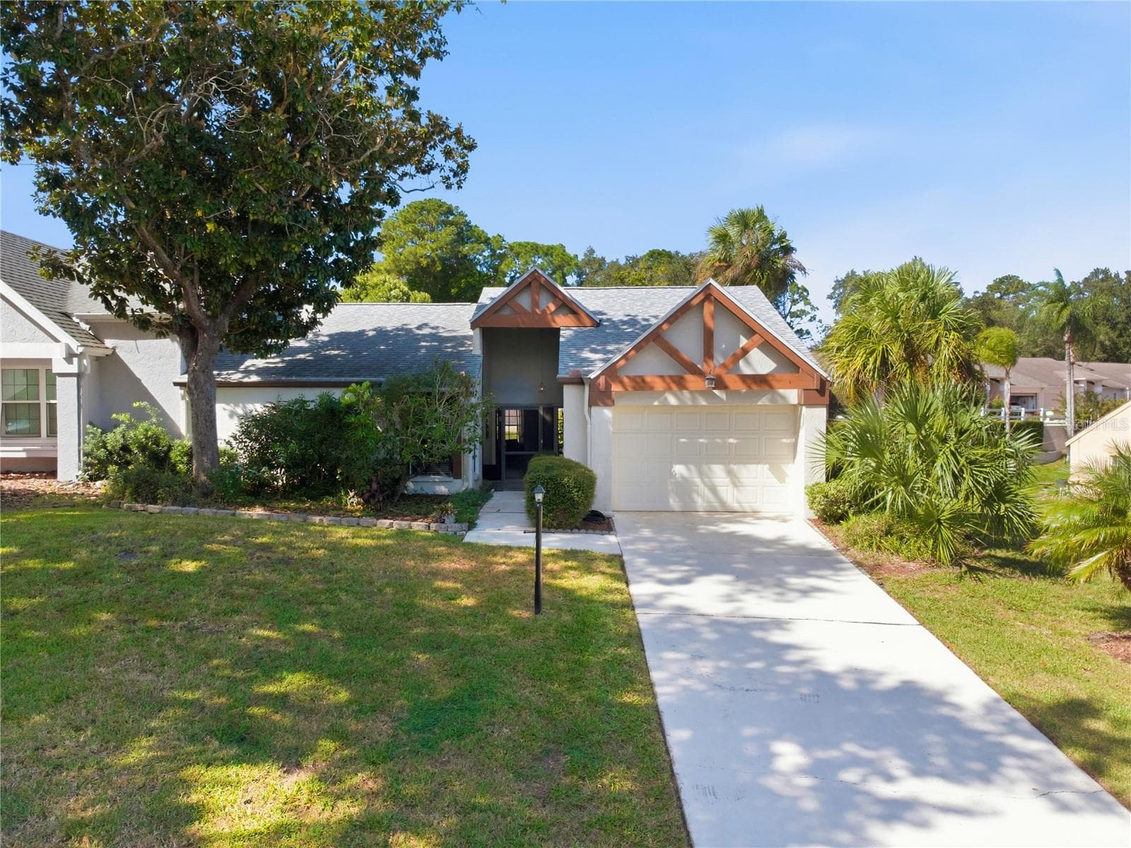Villa at 1622 HIGHLAND CLUB LN, PALM HARBOR, photo 3 of 80