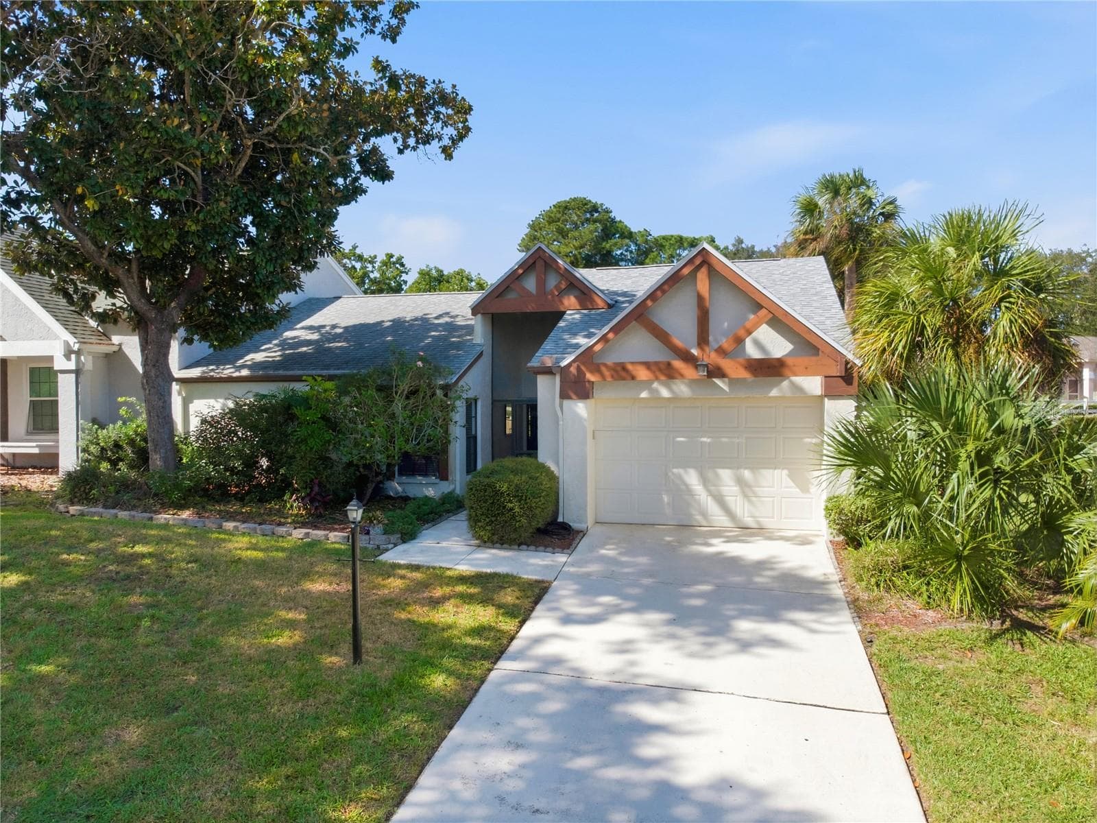 Villa at 1622 HIGHLAND CLUB LN, PALM HARBOR, photo 4 of 80