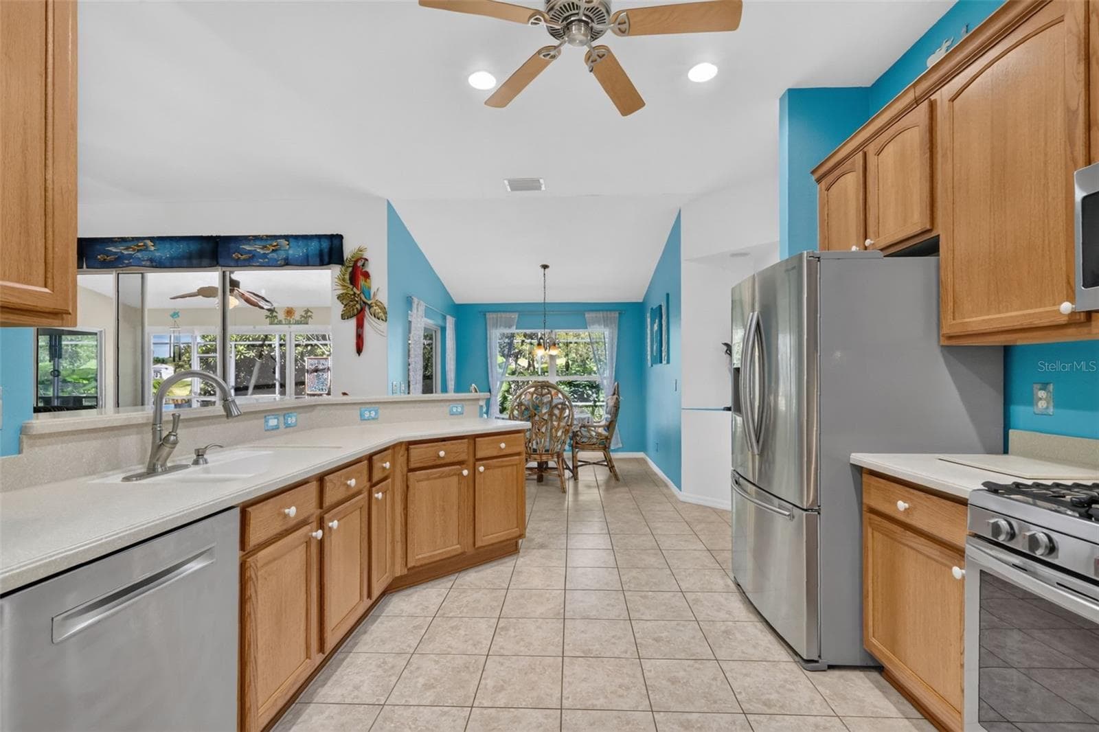 Kitchen and Dinette - 6121 HUNTERS RIDGE AVE, LEESBURG