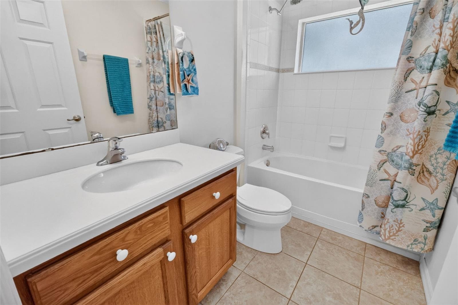 Second Bathroom - 6121 HUNTERS RIDGE AVE, LEESBURG