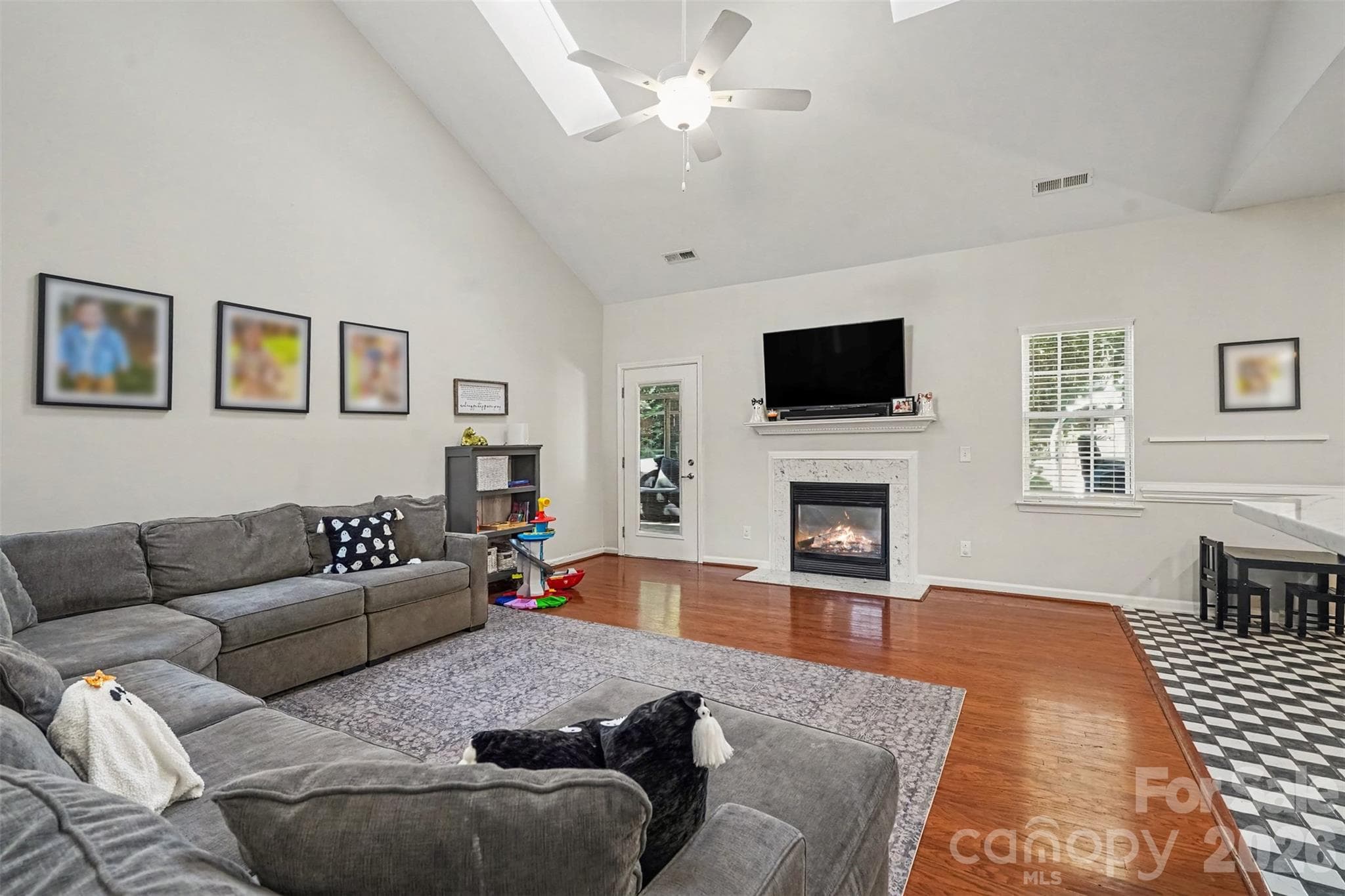 Single Family Residence at 8610 Ellington Park Drive, Charlotte, photo 9 of 29