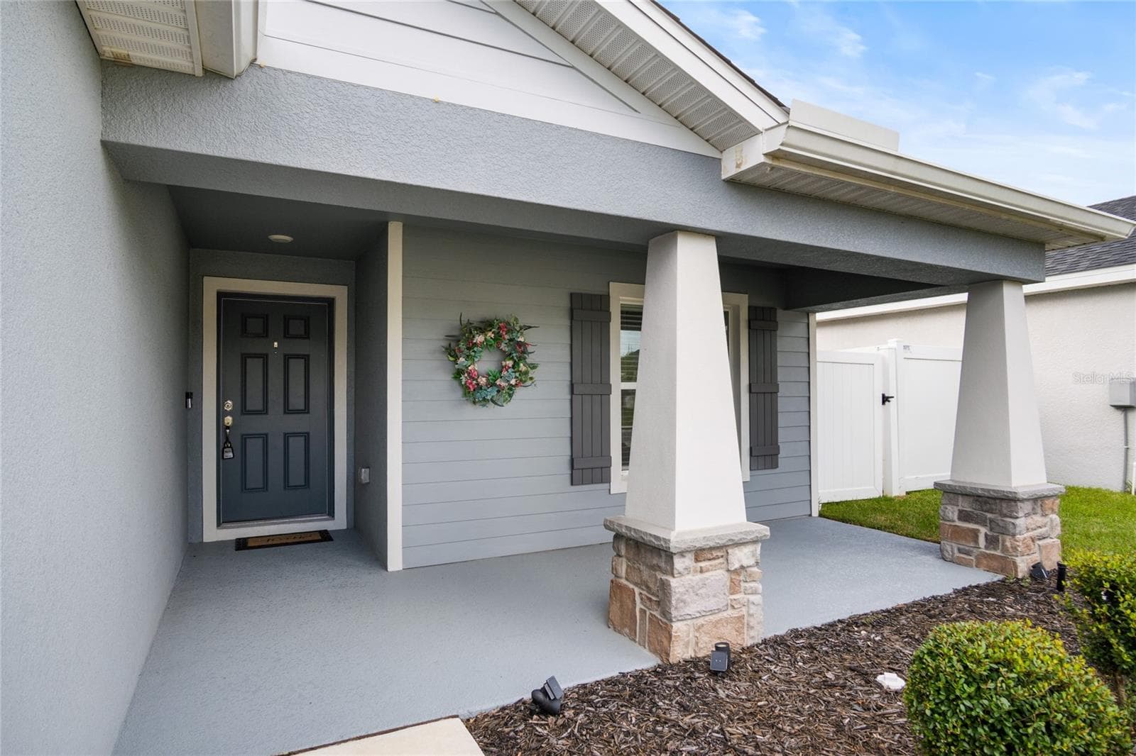 Single Family Residence at 1075 TROPEA LN, AUBURNDALE, photo 3 of 35