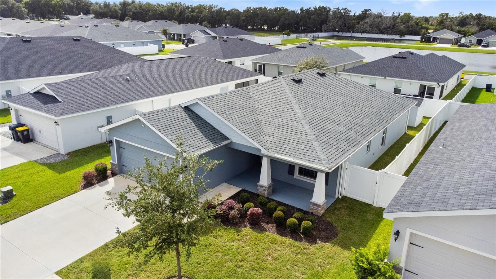 Single Family Residence at 1075 TROPEA LN, AUBURNDALE, photo 5 of 35