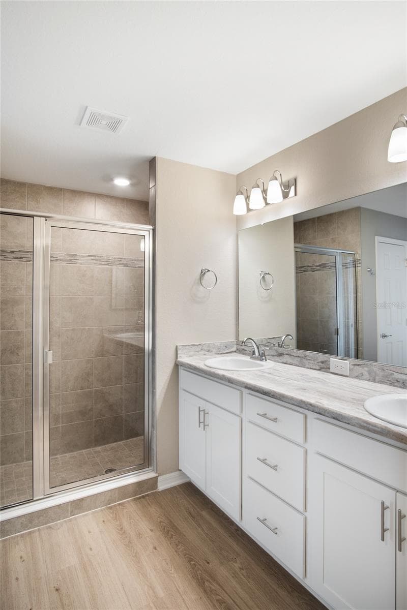Primary Bathroom - 1075 TROPEA LN, AUBURNDALE
