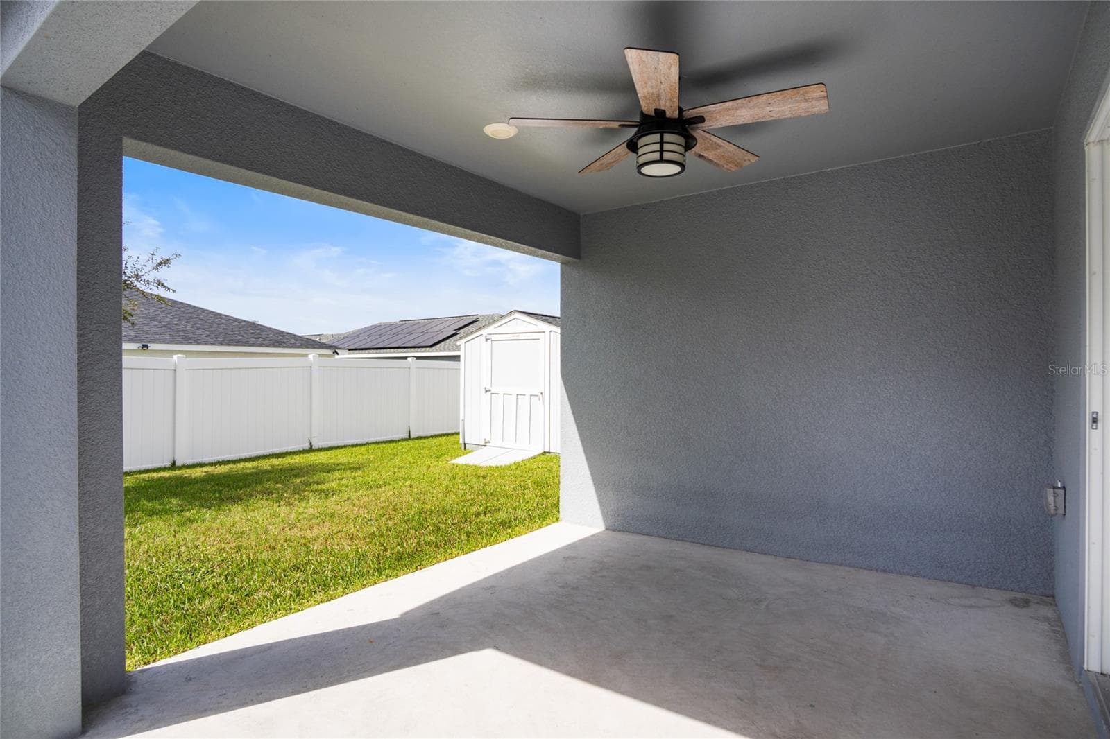 Rear Porch - 1075 TROPEA LN, AUBURNDALE
