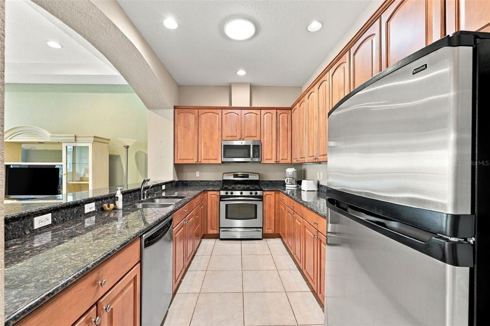 Kitchen - 2418 KENSINGTON GREENS DR #9, SUN CITY CENTER