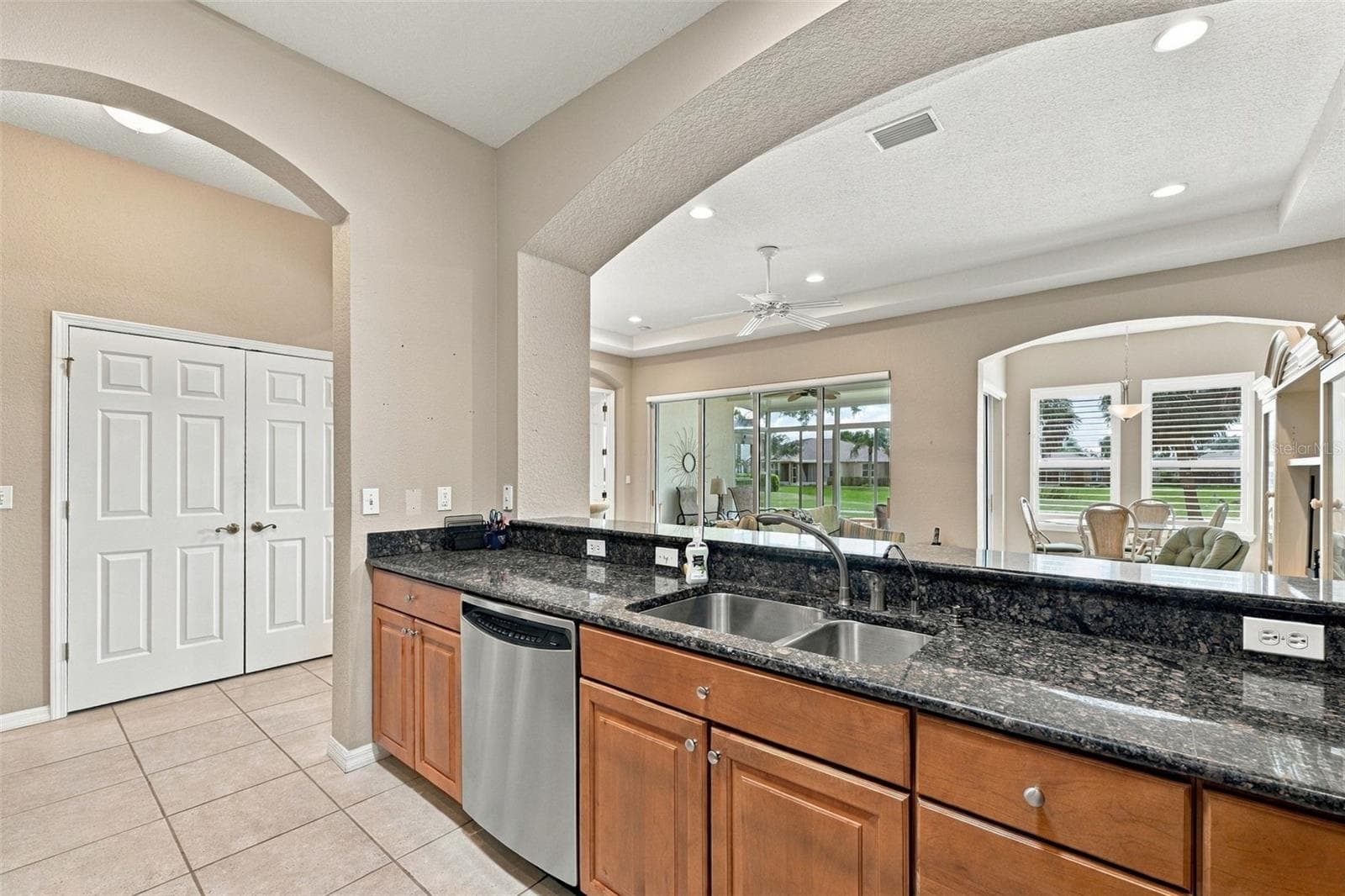 Kitchen - 2418 KENSINGTON GREENS DR #9, SUN CITY CENTER