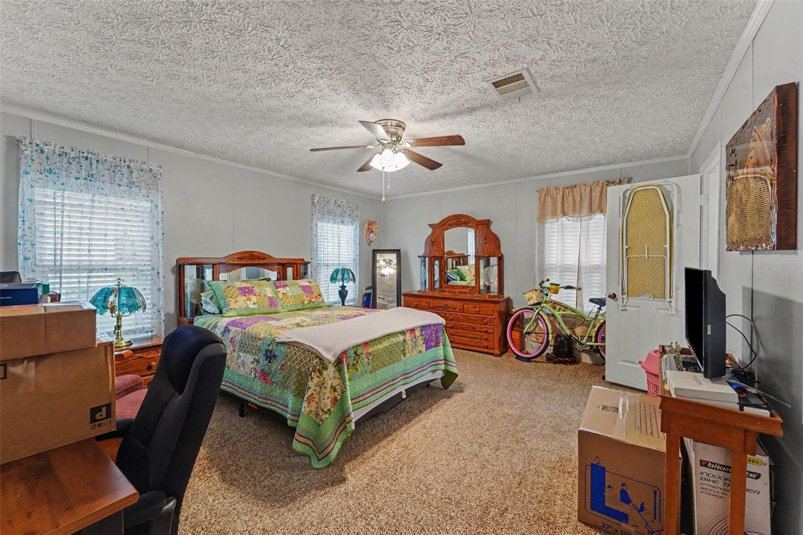 Manufactured Home at 8043 TOWER ST, BROOKSVILLE, photo 8 of 31