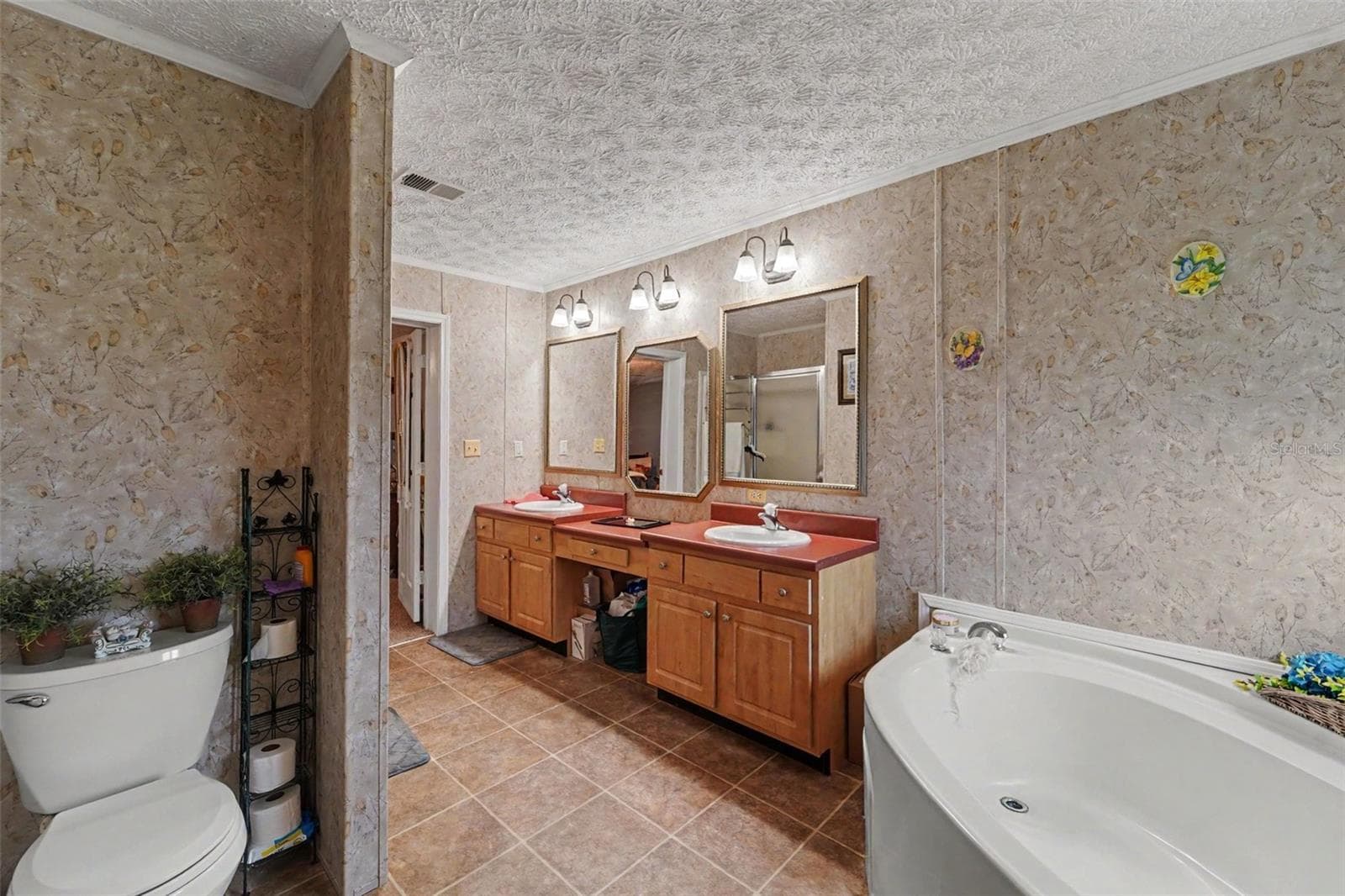Manufactured Home at 8043 TOWER ST, BROOKSVILLE, photo 19 of 31