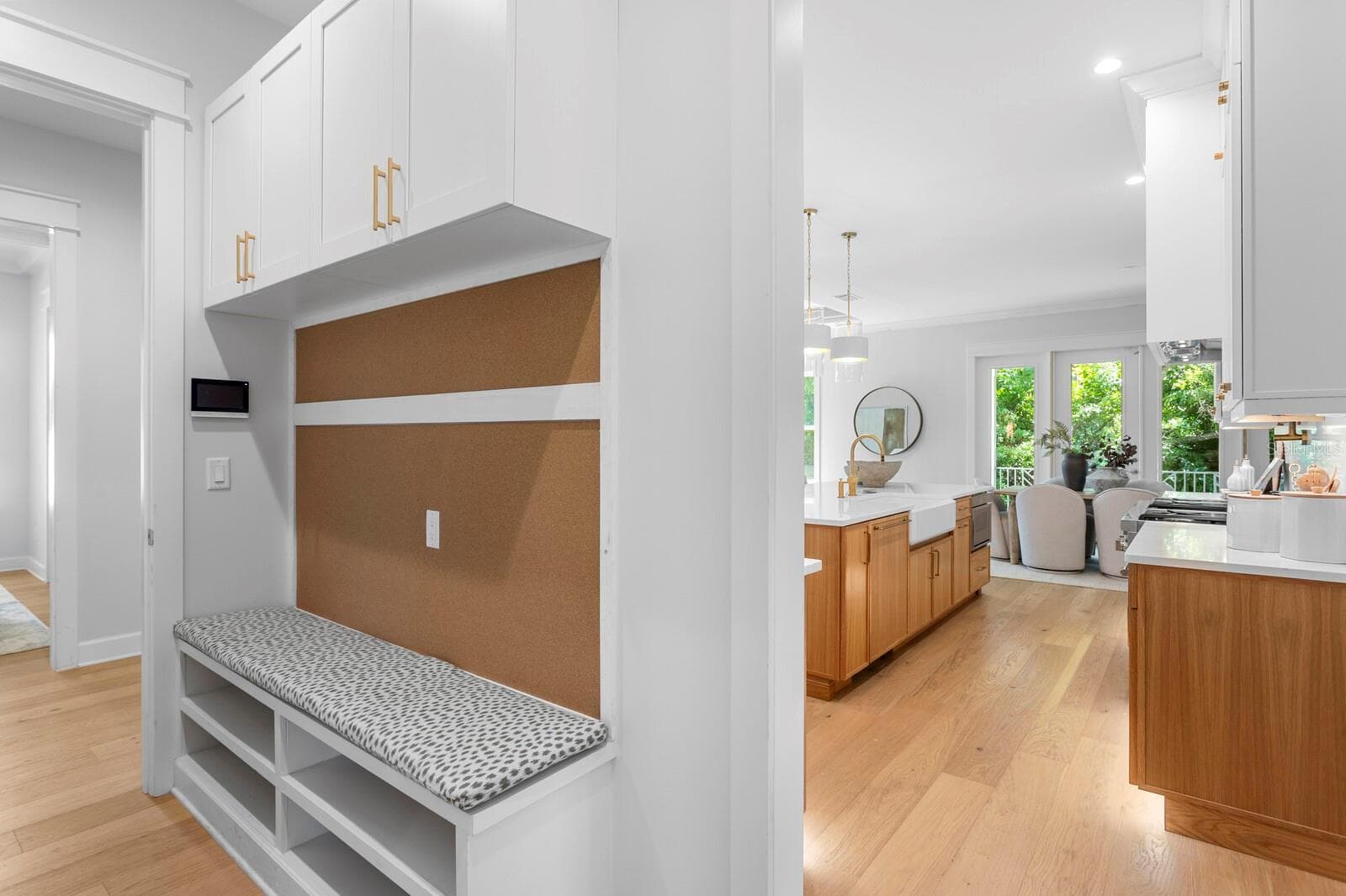 Single Family Residence at 2312 S OCCIDENT ST, TAMPA, photo 18 of 52