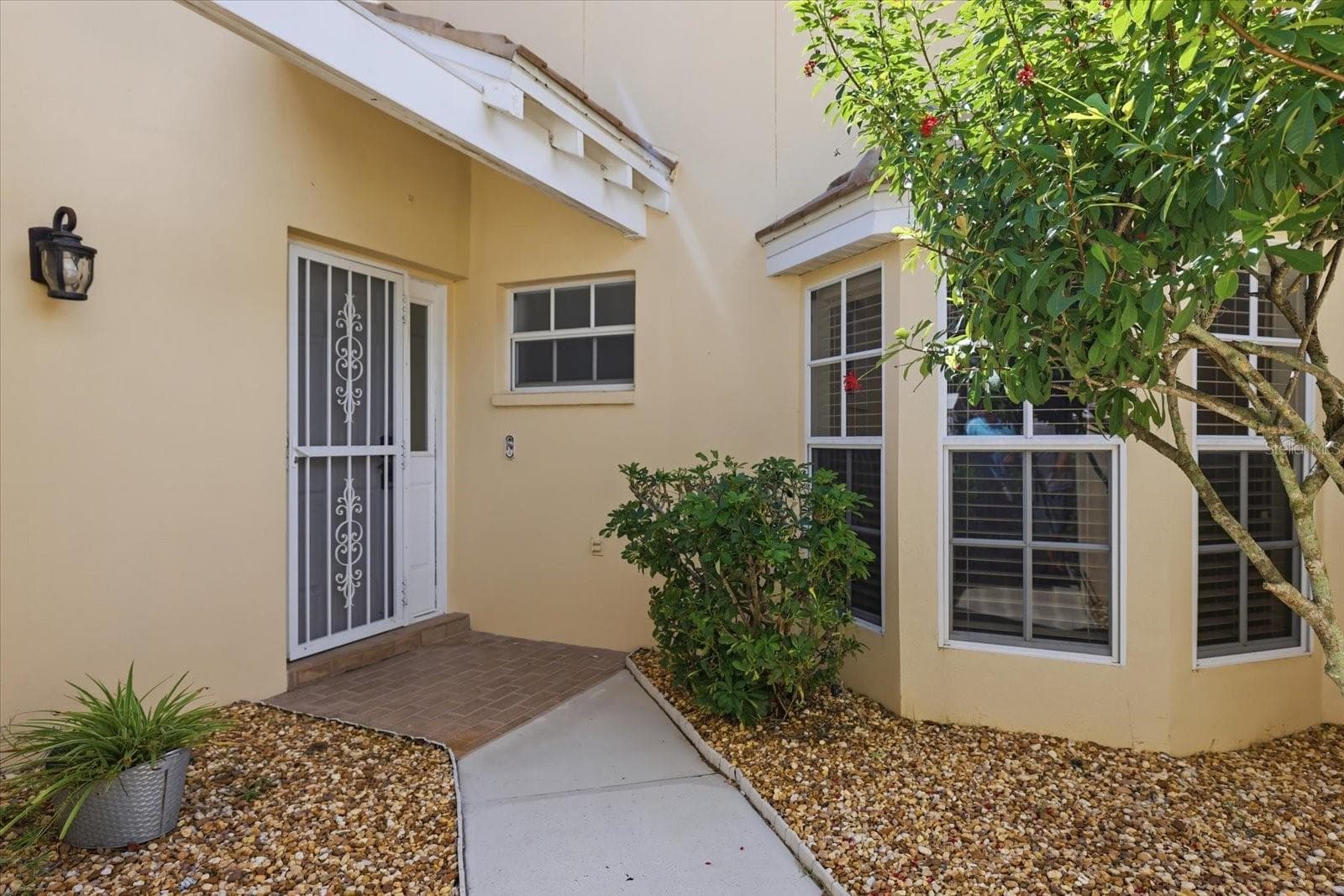 Villa at 522 CLUBSIDE CIR #10, VENICE, photo 2 of 43