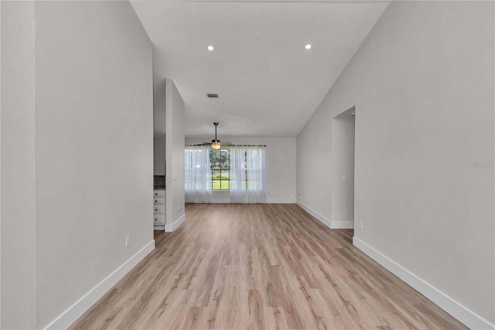 Single Family Residence at 5 HICKORY LOOP, OCALA, photo 5 of 46