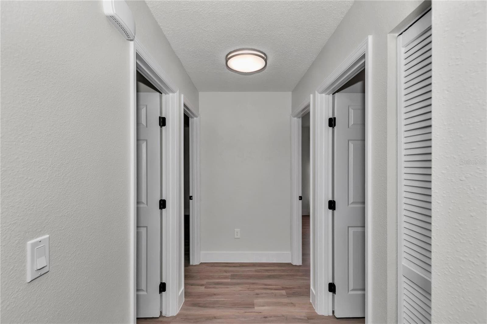 Hall way - 5 HICKORY LOOP, OCALA