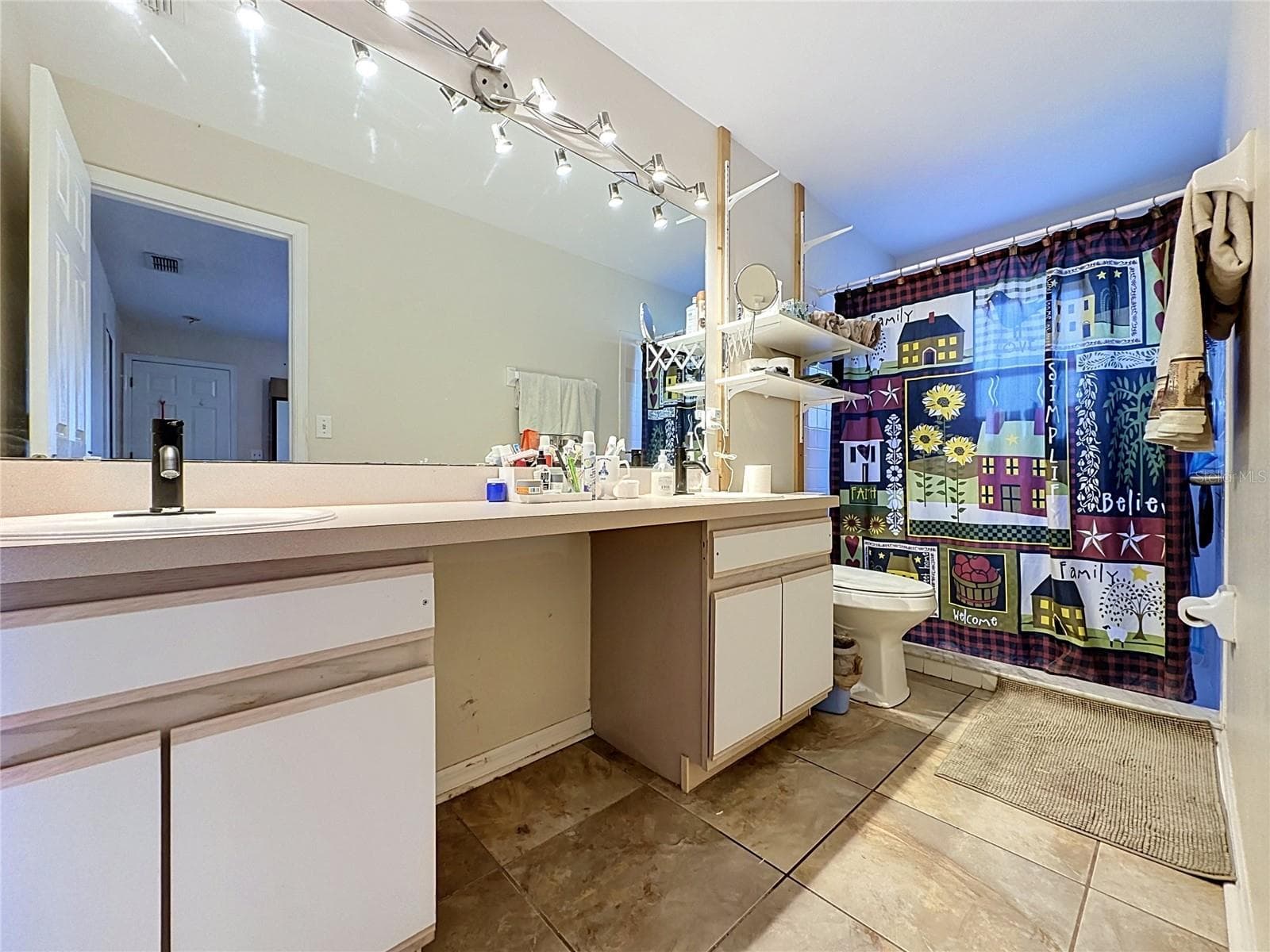 Master Bath - 16409 COOPERS HAWK AVE, CLERMONT