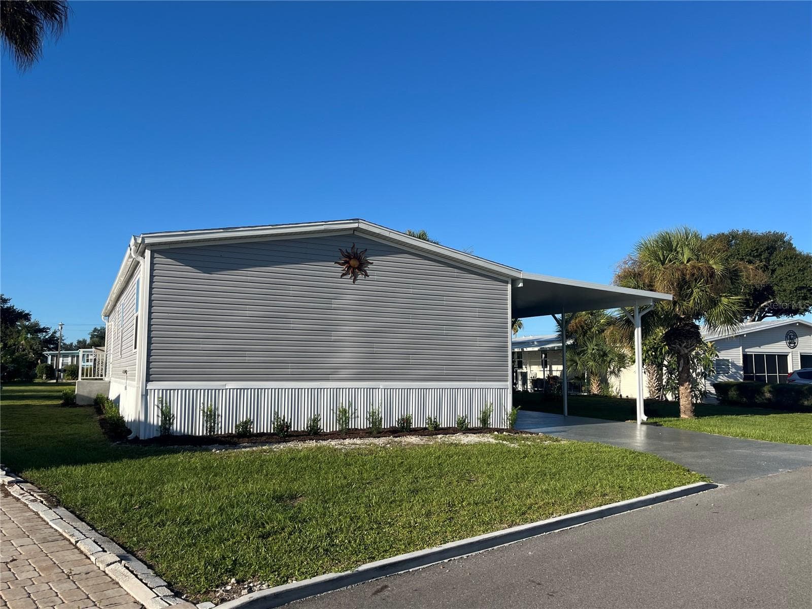 Manufactured Home at 214 COMO DR, VENICE, photo 2 of 58