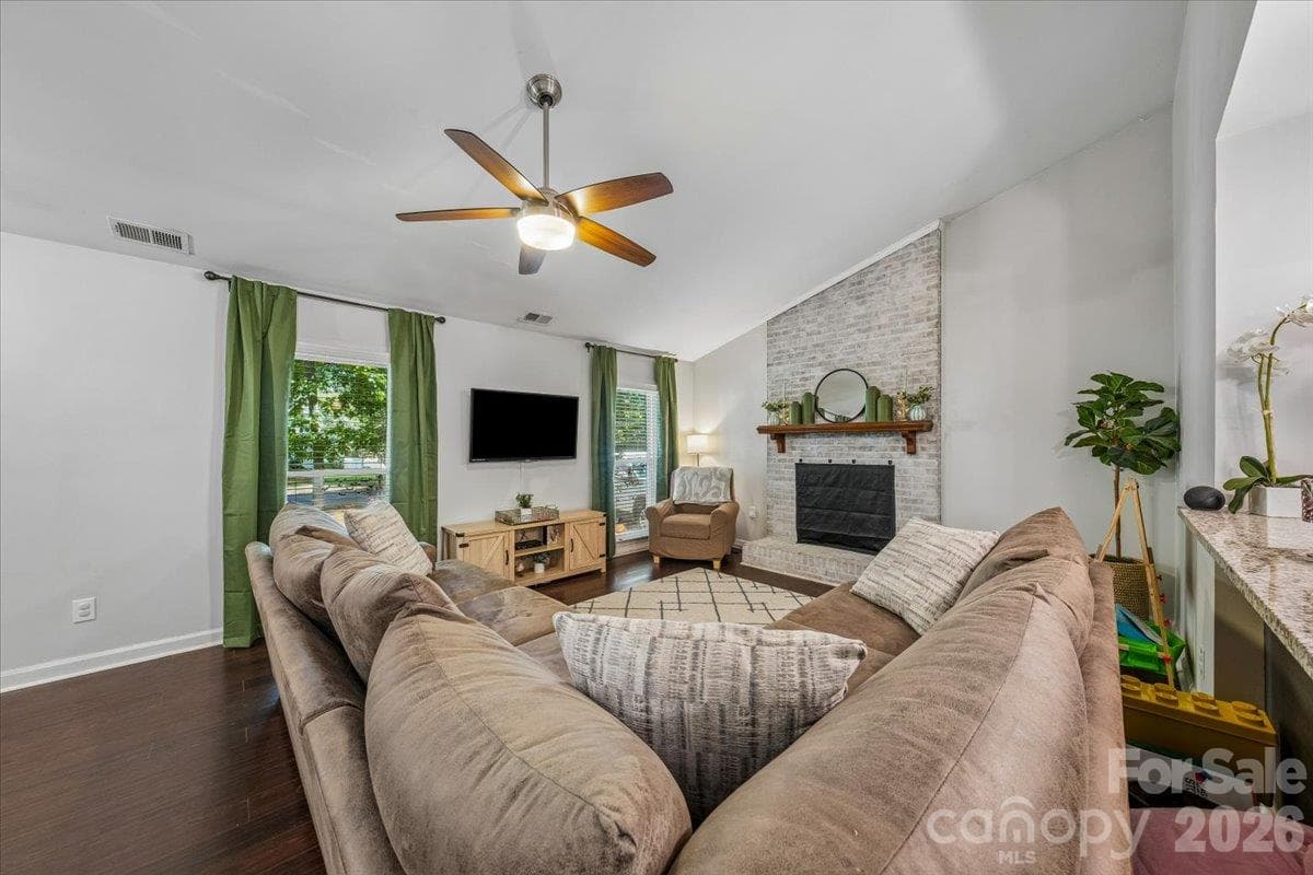 Duplex at 6000 Gate Post Road, Charlotte, photo 8 of 45