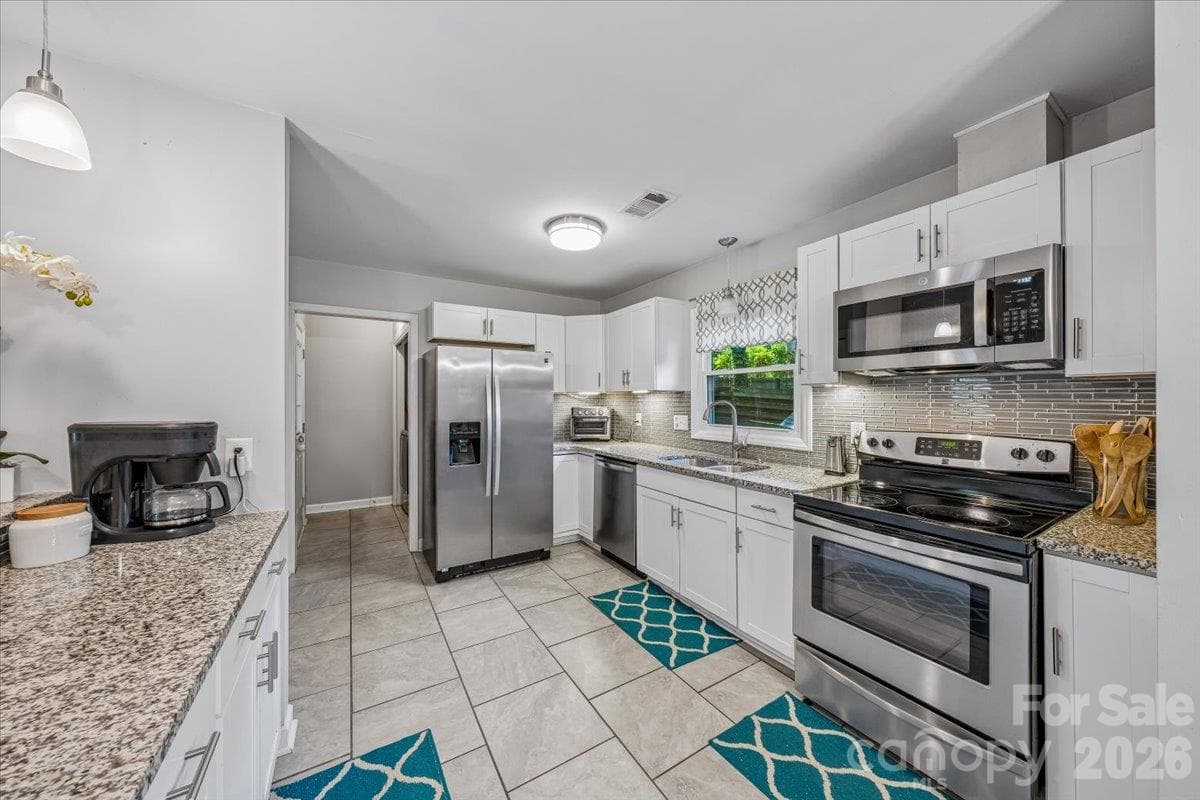 Duplex at 6000 Gate Post Road, Charlotte, photo 13 of 45