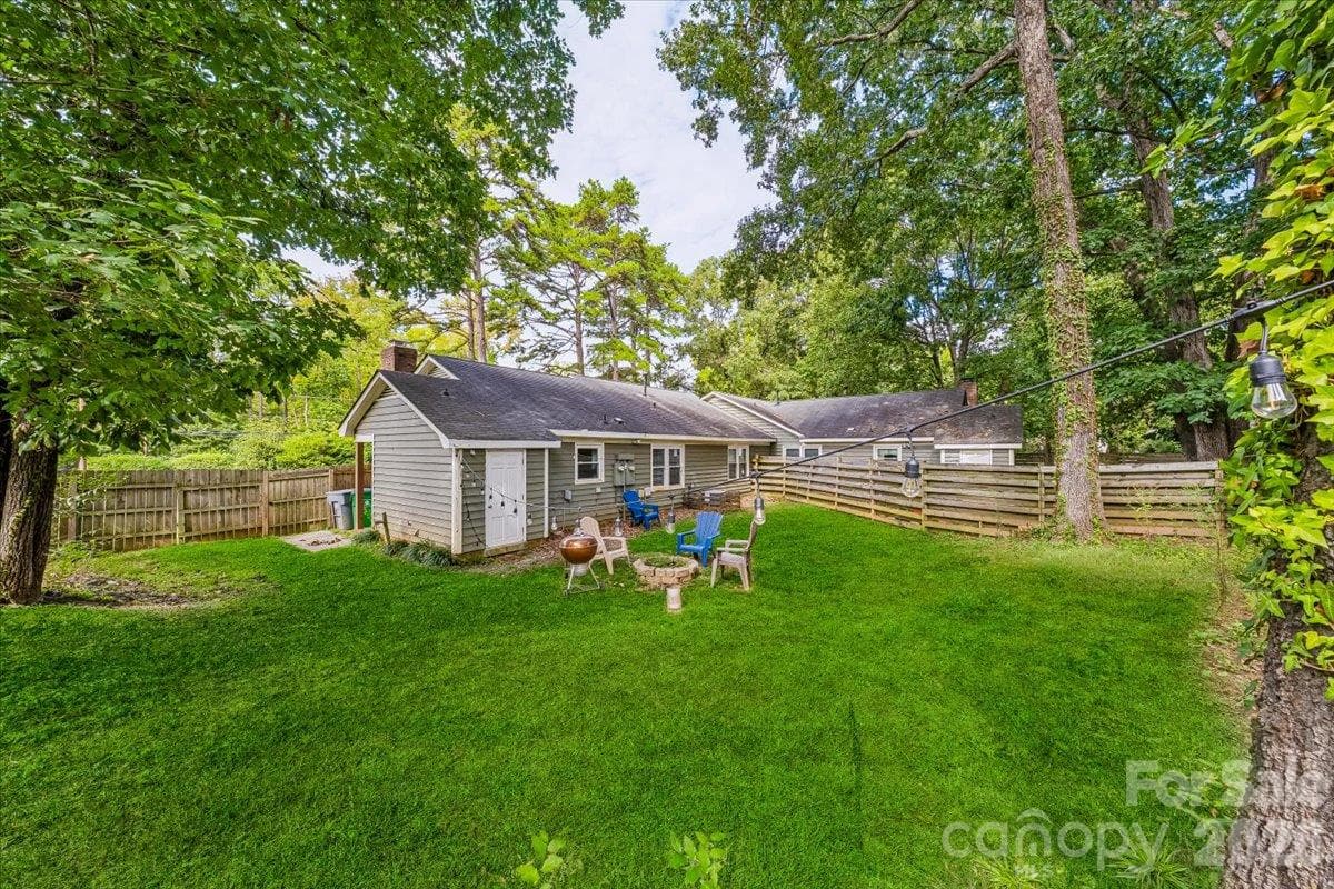 Duplex at 6000 Gate Post Road, Charlotte, photo 42 of 45