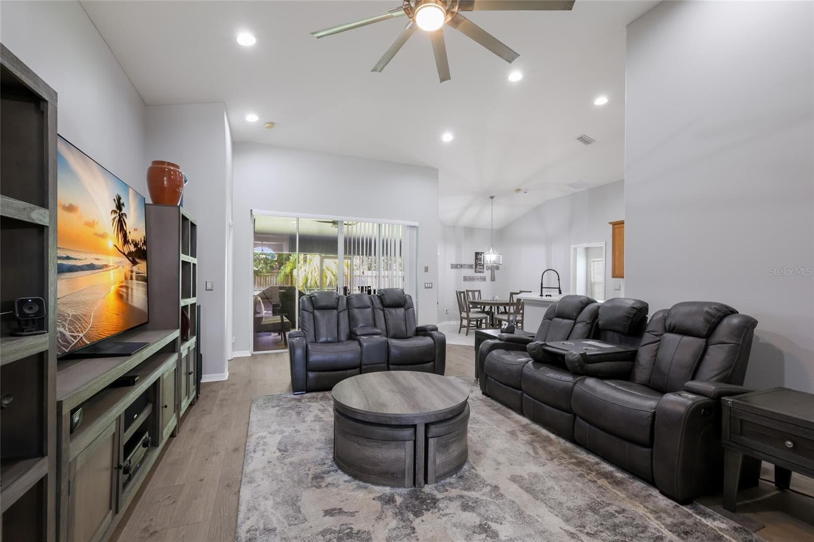 Single Family Residence at 7625 NOTTINGHILL SKY DR, APOLLO BEACH, photo 9 of 42